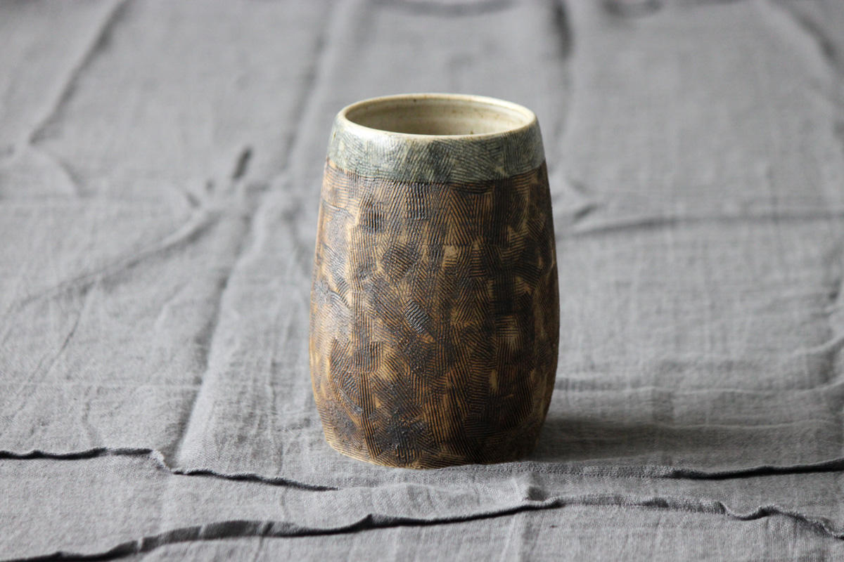 Textured_Vase_2_W.jpg