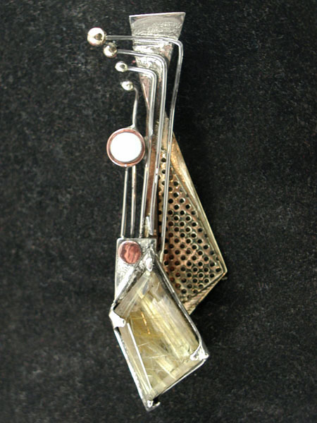 QUARTZ ABSTRACT GUITAR