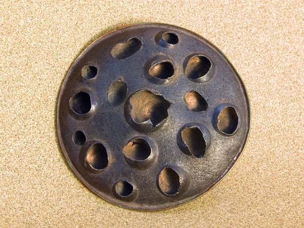 Iron Pod Pendant