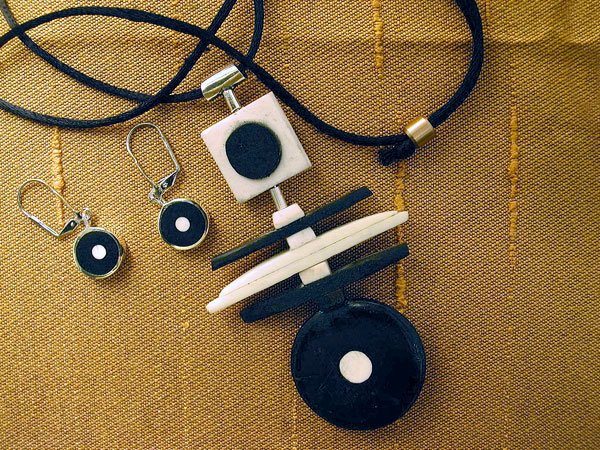 Ebony & Ivory Pendant Set