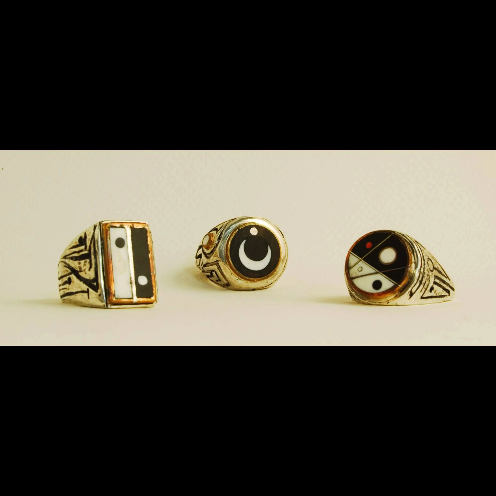 Dot Ring 9: Design Variation. Ebony and Ivory inlay, Sterling Silver, Copper, Brass and Red Bronze. Daniel Macchiarini