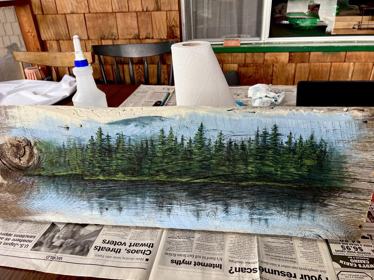 There&rsquo;s nothing like painting just for the fun of it. 🥰
No pressure and no plans&hellip;.just because.

And it&rsquo;s even better to do it in a fabulous setting like this ❤️😁

#greatday  #justforfun #lakeinez