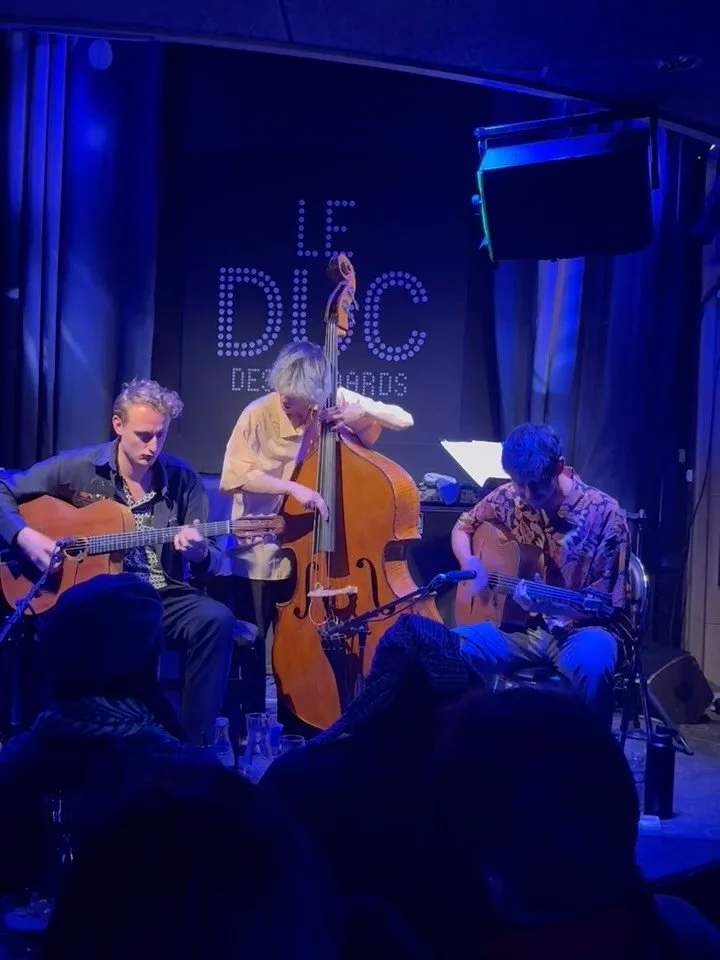 Amazing last few days in Paris 🇫🇷 Sold out show at Duc Des Lombards and the whole thing broadcast live on TSF Jazz Radio 🤘 

Bit of a dream taking my own trio to a great jazz club like this and playing my own music!

Very excited about this new tr