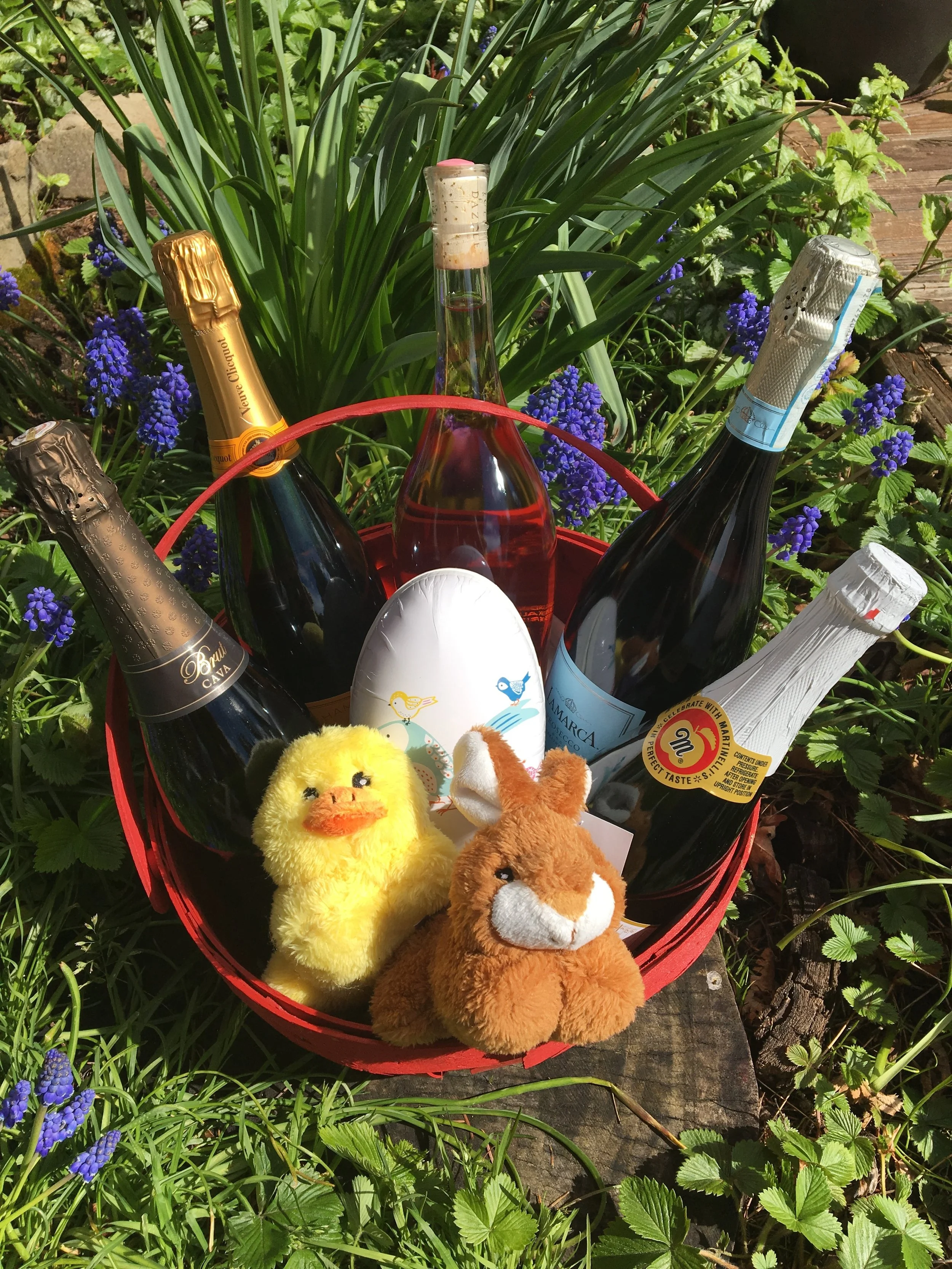 Bubbly Basket (for ages 21+)