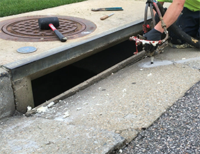 fixing_curb_and_gutter_with_foam_injection.png