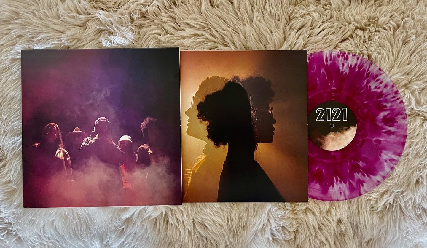 Ooooo Eeee! check this limited edition wax from @the_lasso_ album &ldquo;2121&rdquo; starring @abillifree @jordanhamiltonmusic @the_saxsquatch and @rachele_eve via @mellomusicgroup 

Stellar photography by @johnmarkhanson 

SHIPS April 16. Order at h