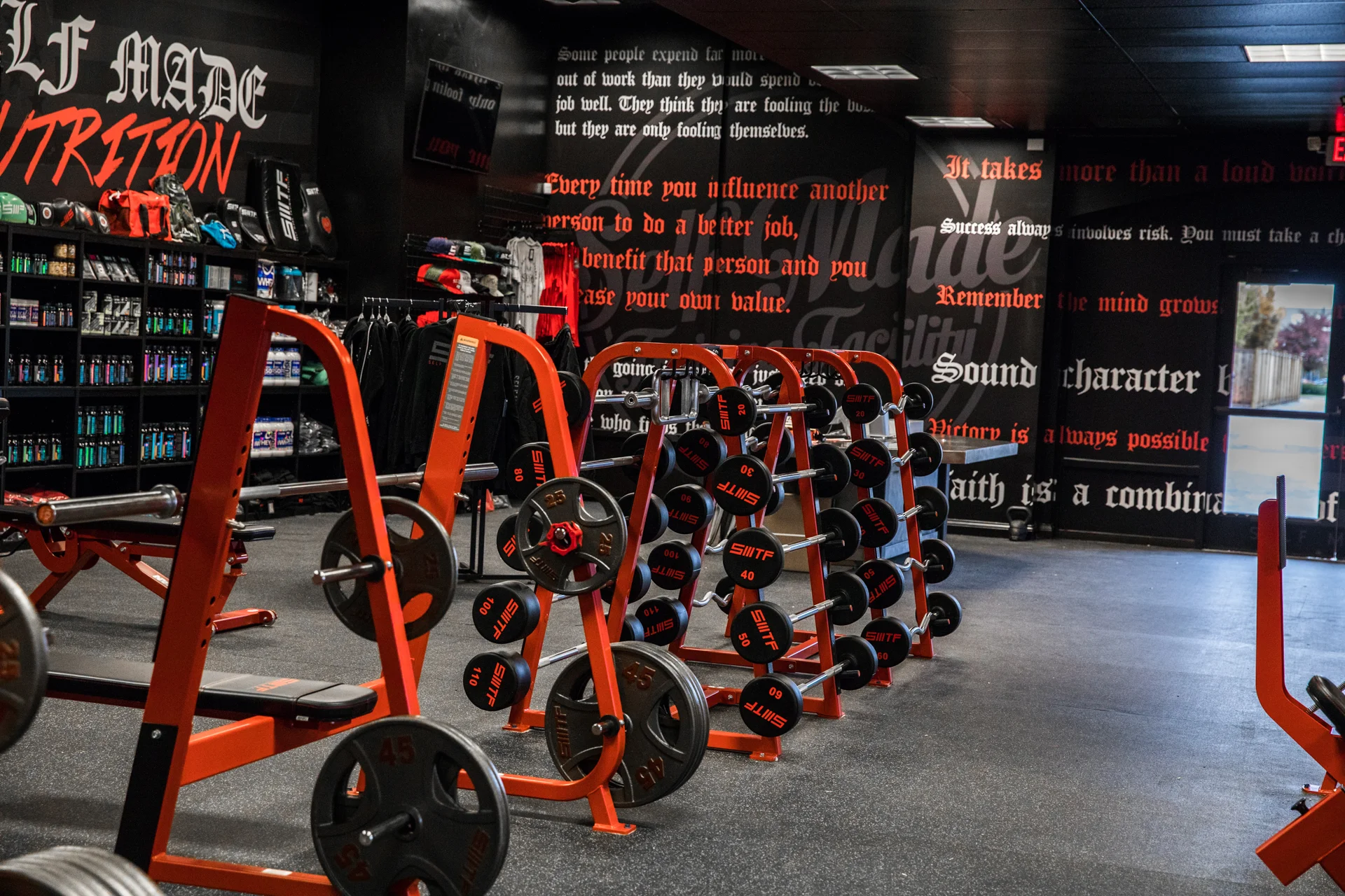 CorCarpFit_Facility_Photos-109.jpg