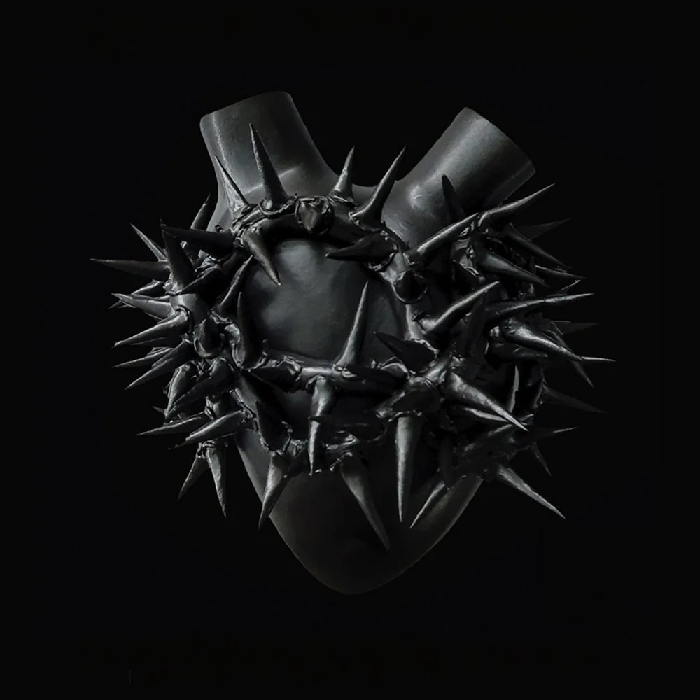 black-heart-porcellana.jpg