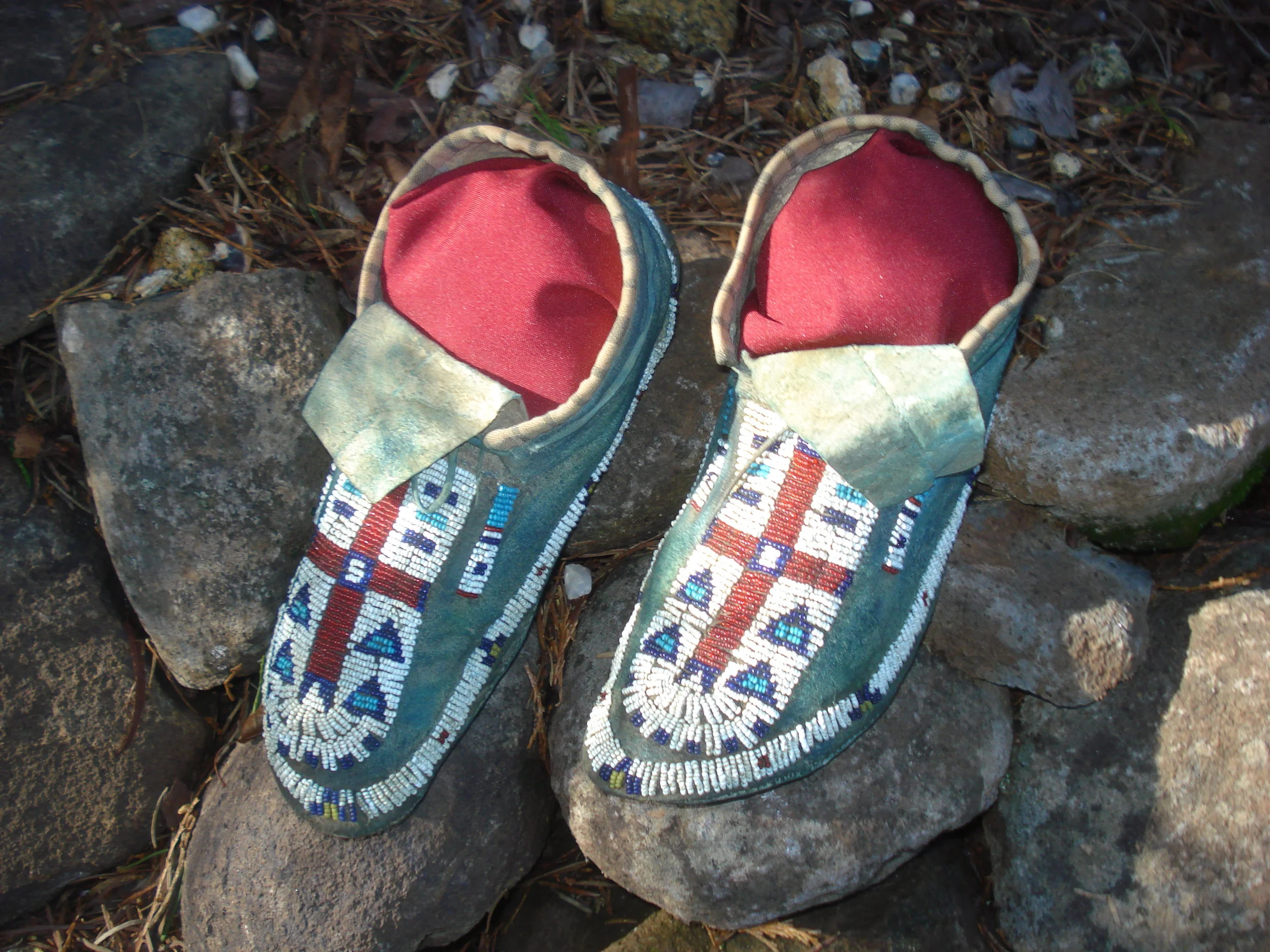 (SOLD) Cheyenne Moccassins 