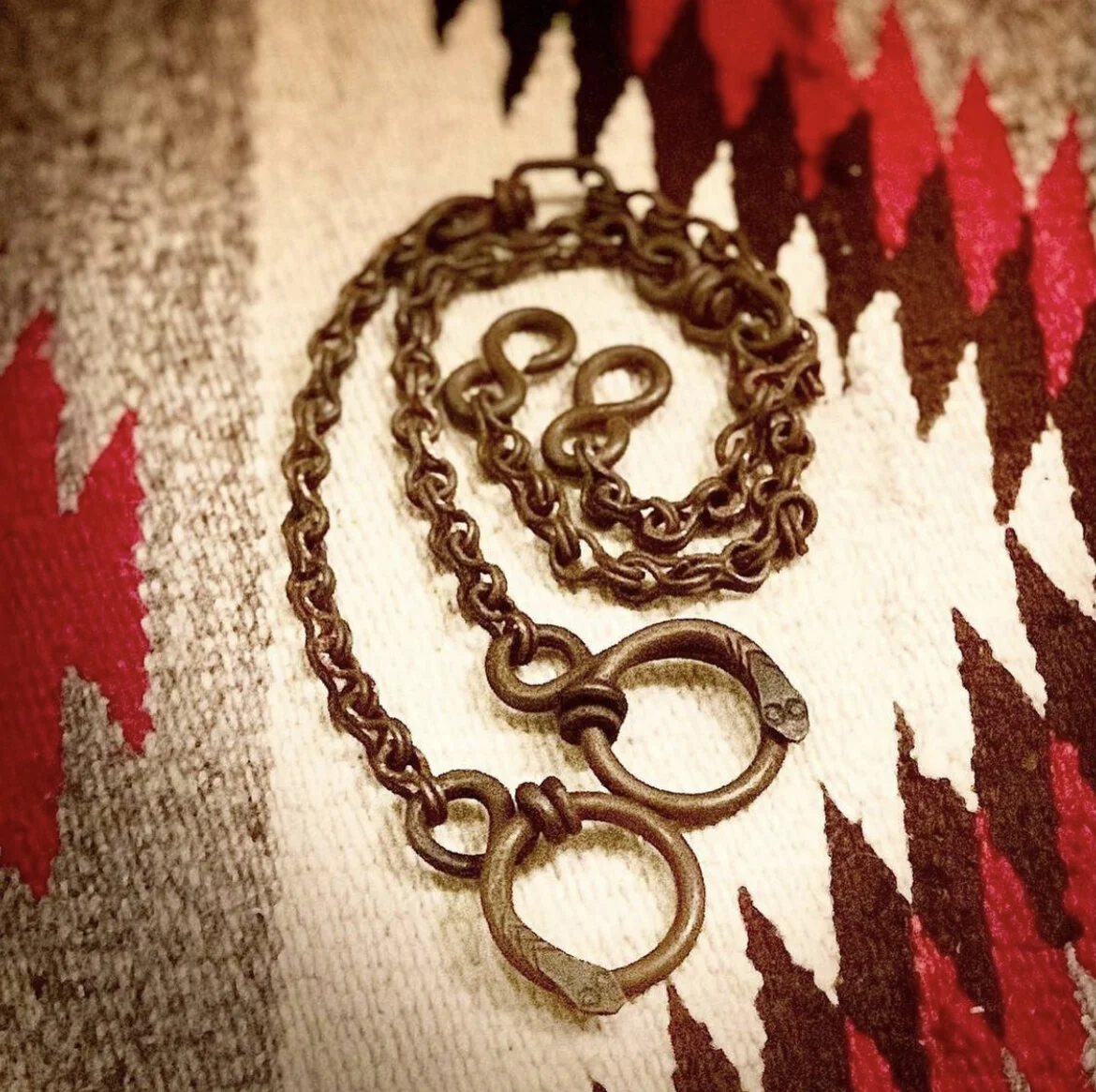 Center swivel California style snake rein chains