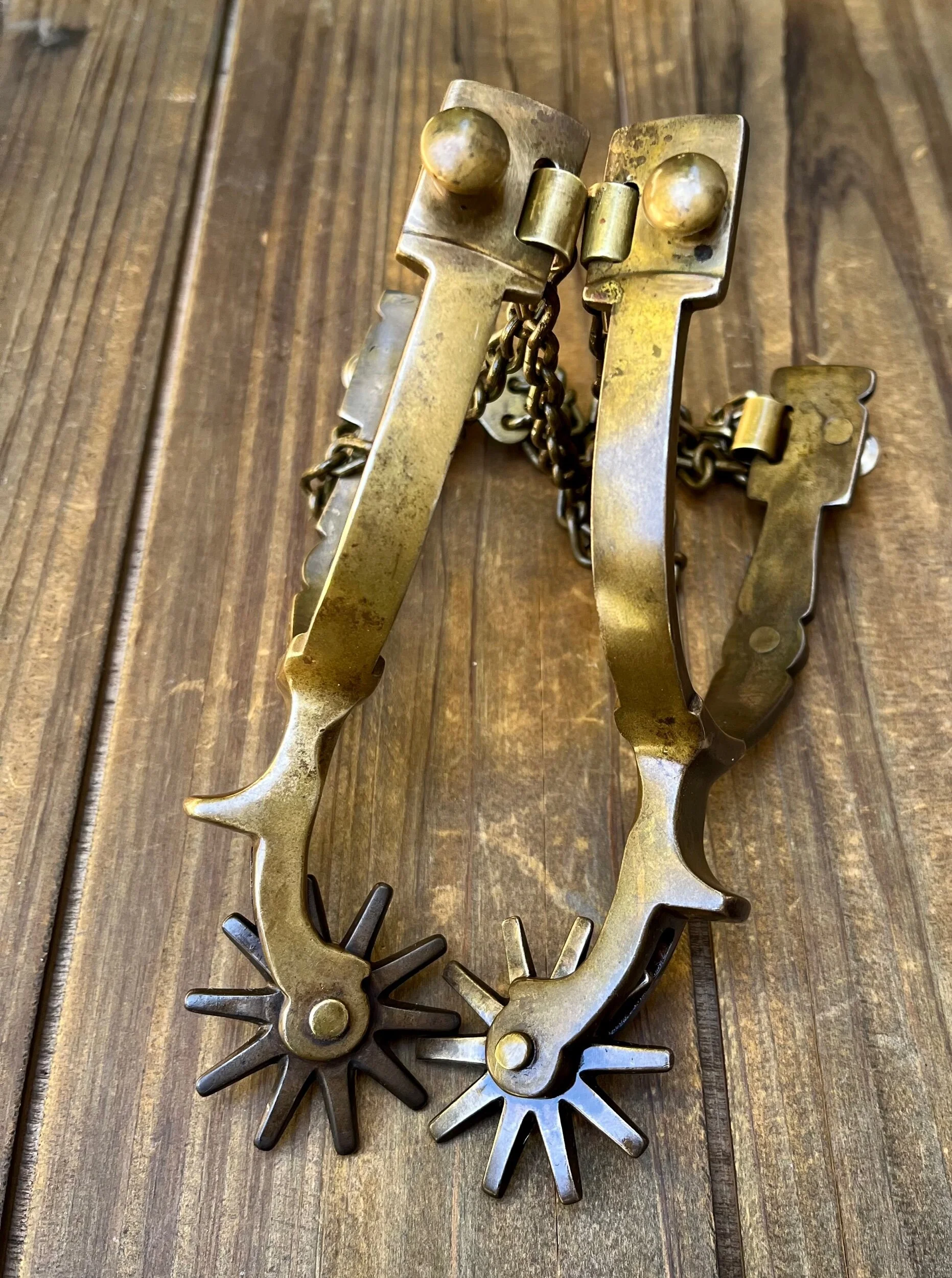 E3B995F3-B9F2-4444-8922-4795F608B5FD