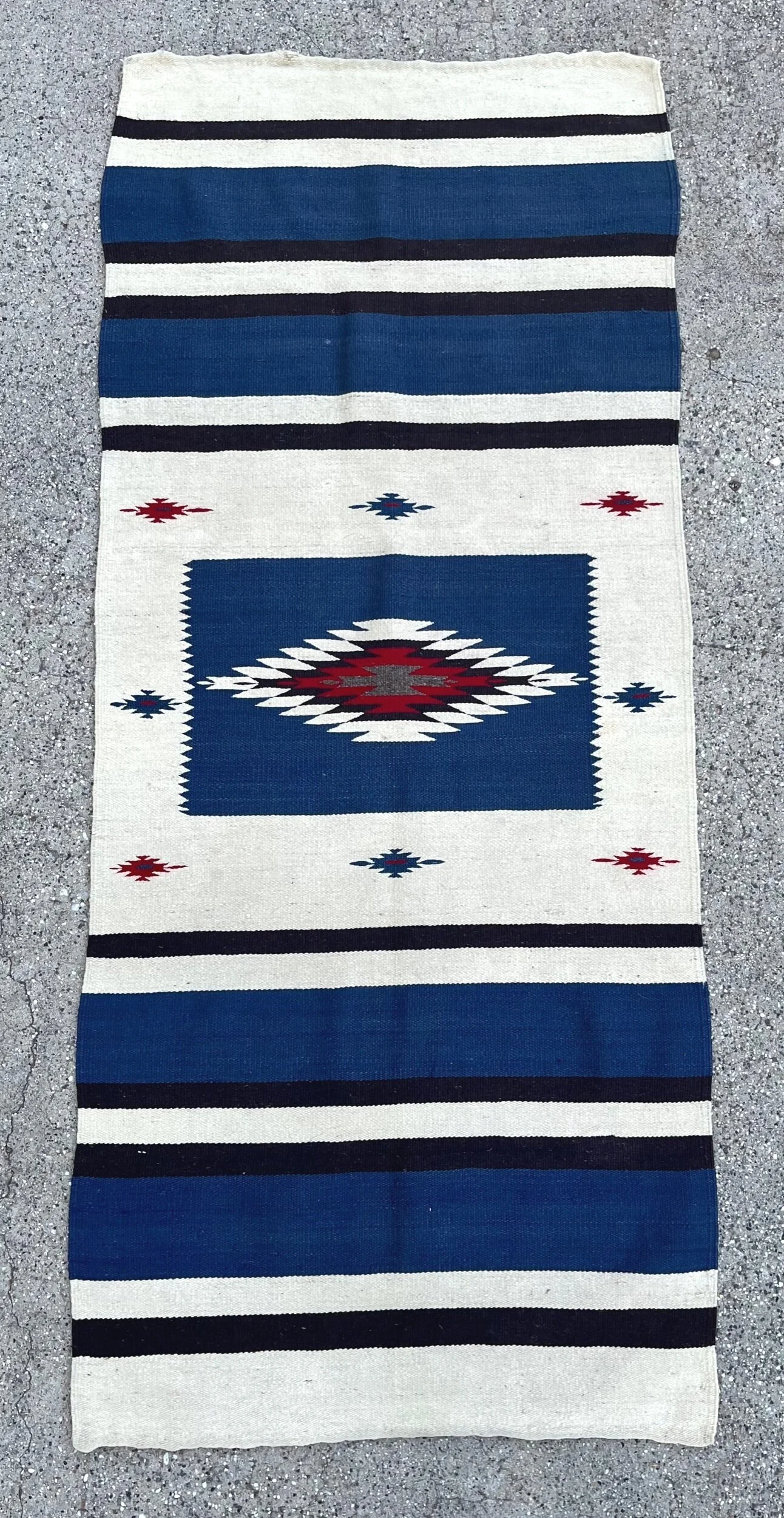 D5B3E259-C91A-421F-ACF9-E396CB34235A