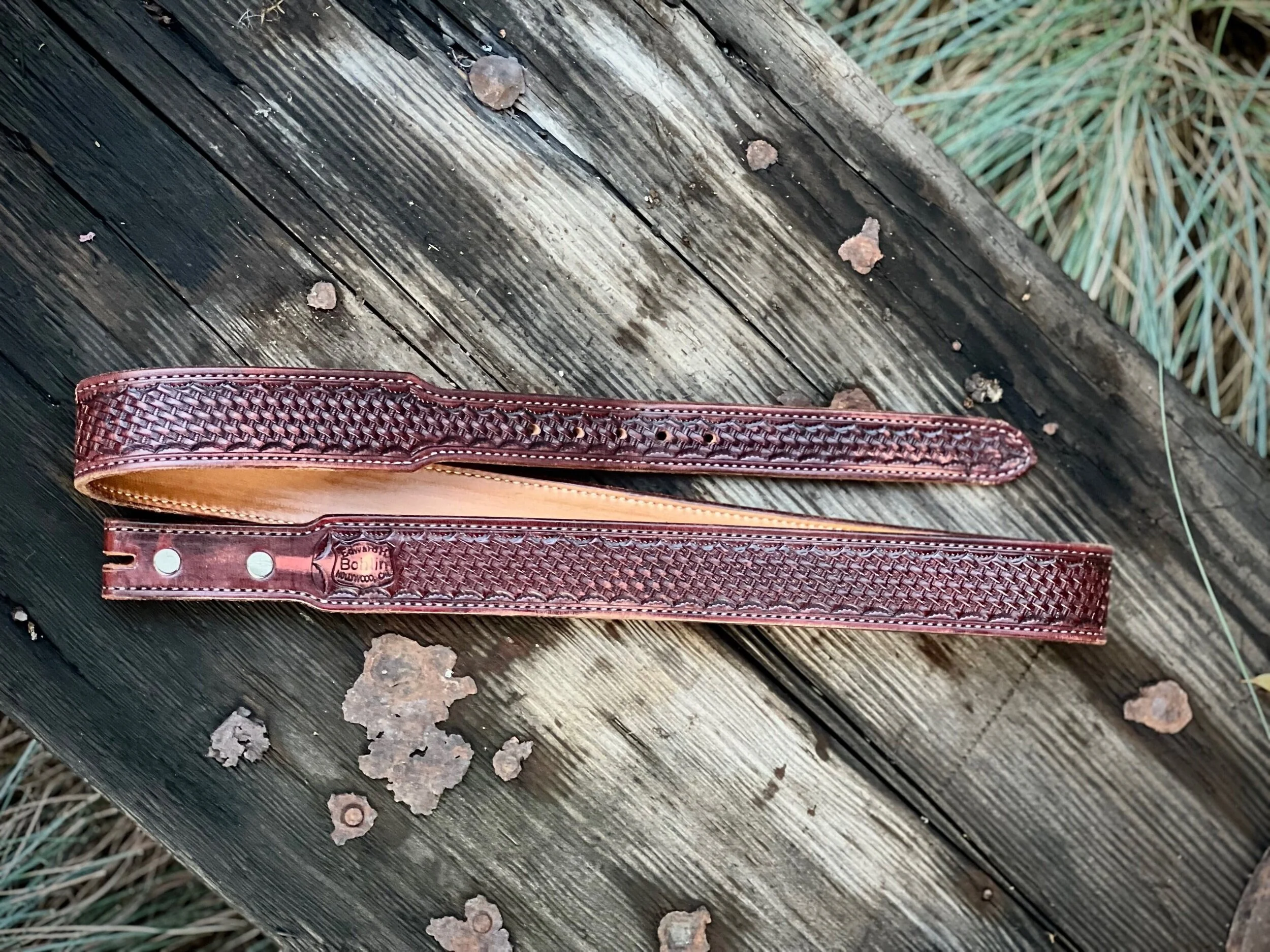 Beautiful vintage leather belt vintage 70s tooled leather belt with blue floral detail – 86  main image 3