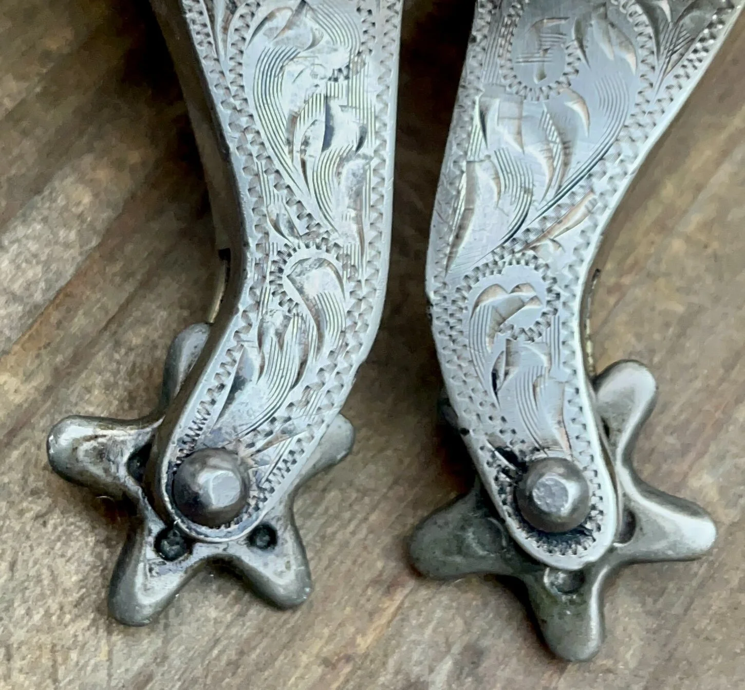 F9812815-5619-40F6-85AB-B37E8317C78E