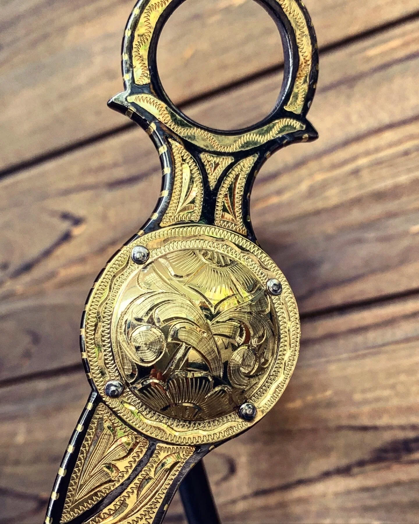 63894384-6AA5-46B6-A931-50F3C59FF7AC