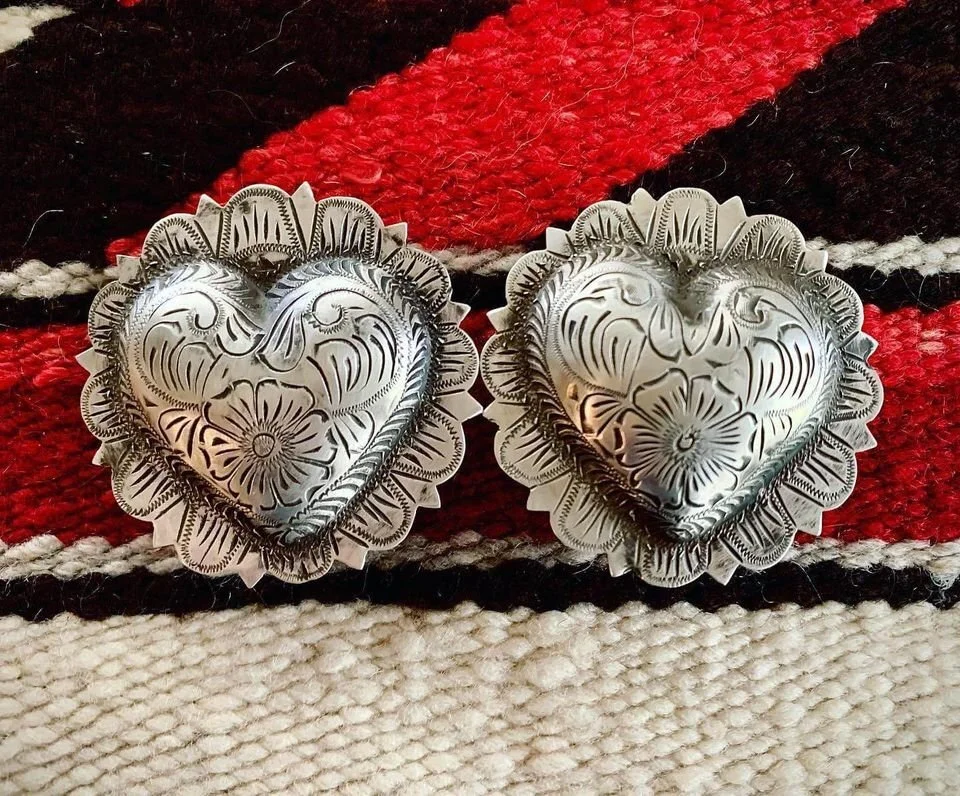 D2145DF3-CC38-4C40-A8AD-CEC6EF7DD033