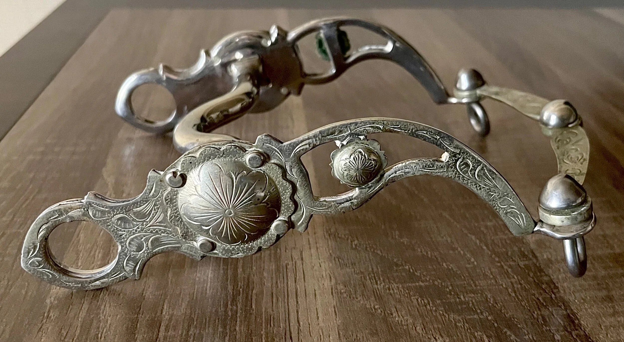 EFE35D4E-F2B4-4E2A-85BB-6D1DABD8FFA1