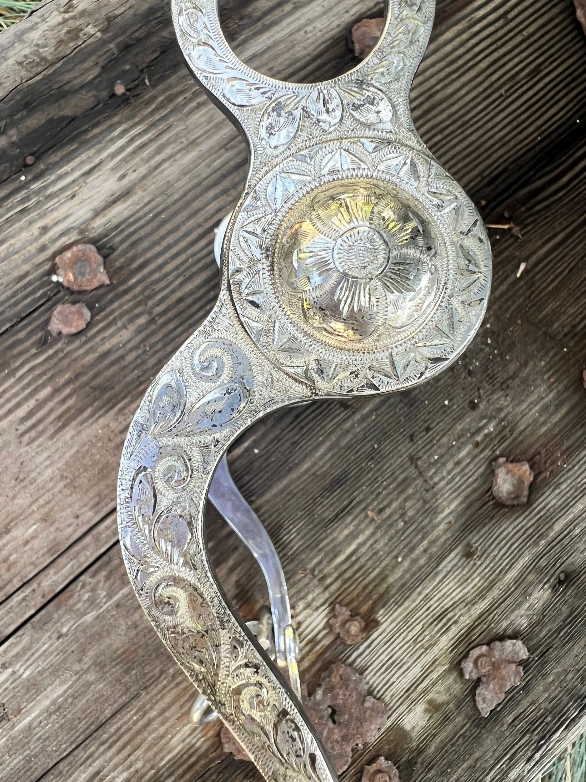 D6247392-37C0-44A1-A141-778E5D7B0FA6