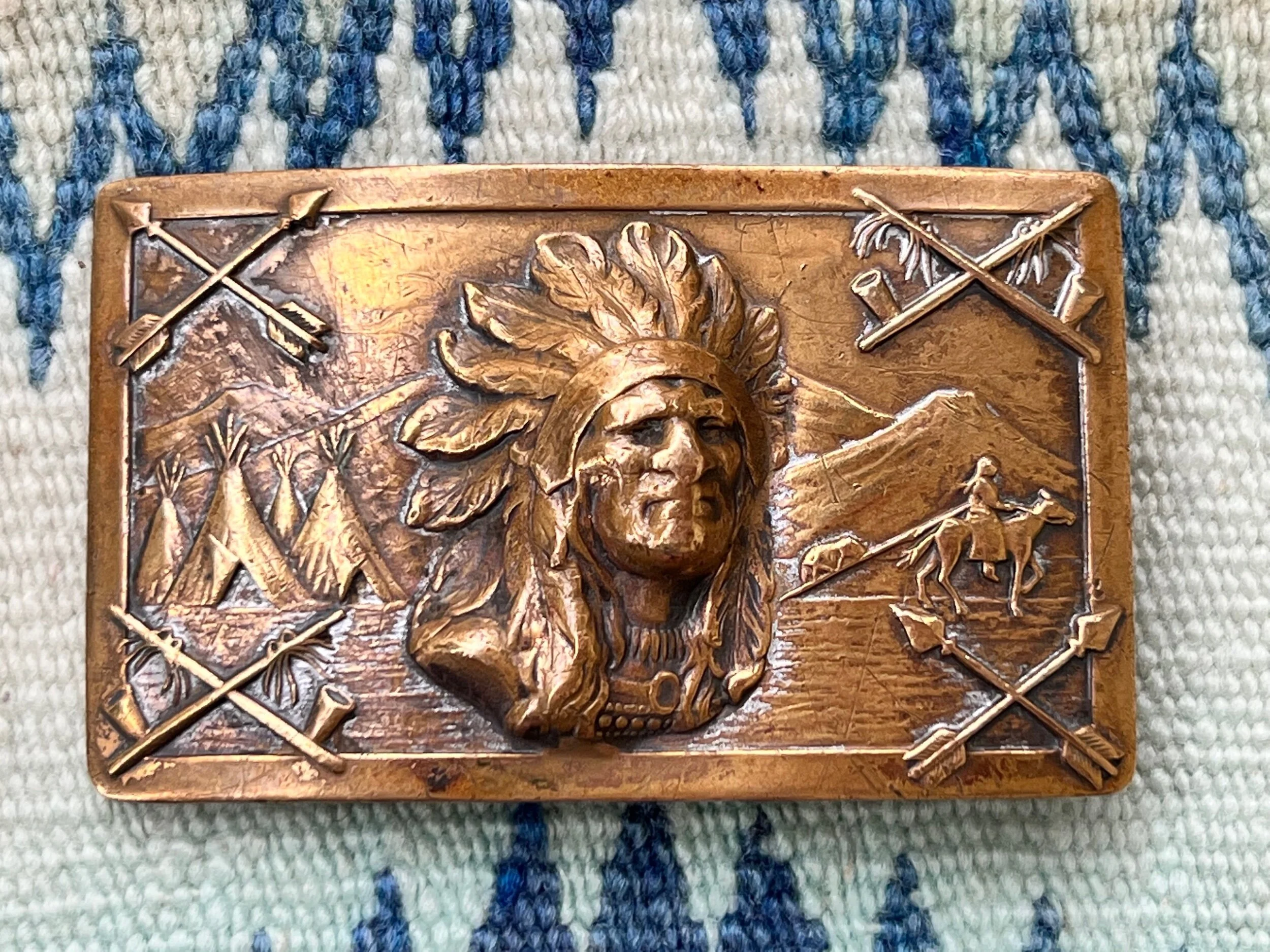 Vintage Indian Chief Head Belt Buckle Brass Tone D-60 Large Figural Western 4.25 Antique Indian Chief with Warbonnet Brass Belt Buckle — The  main image 4