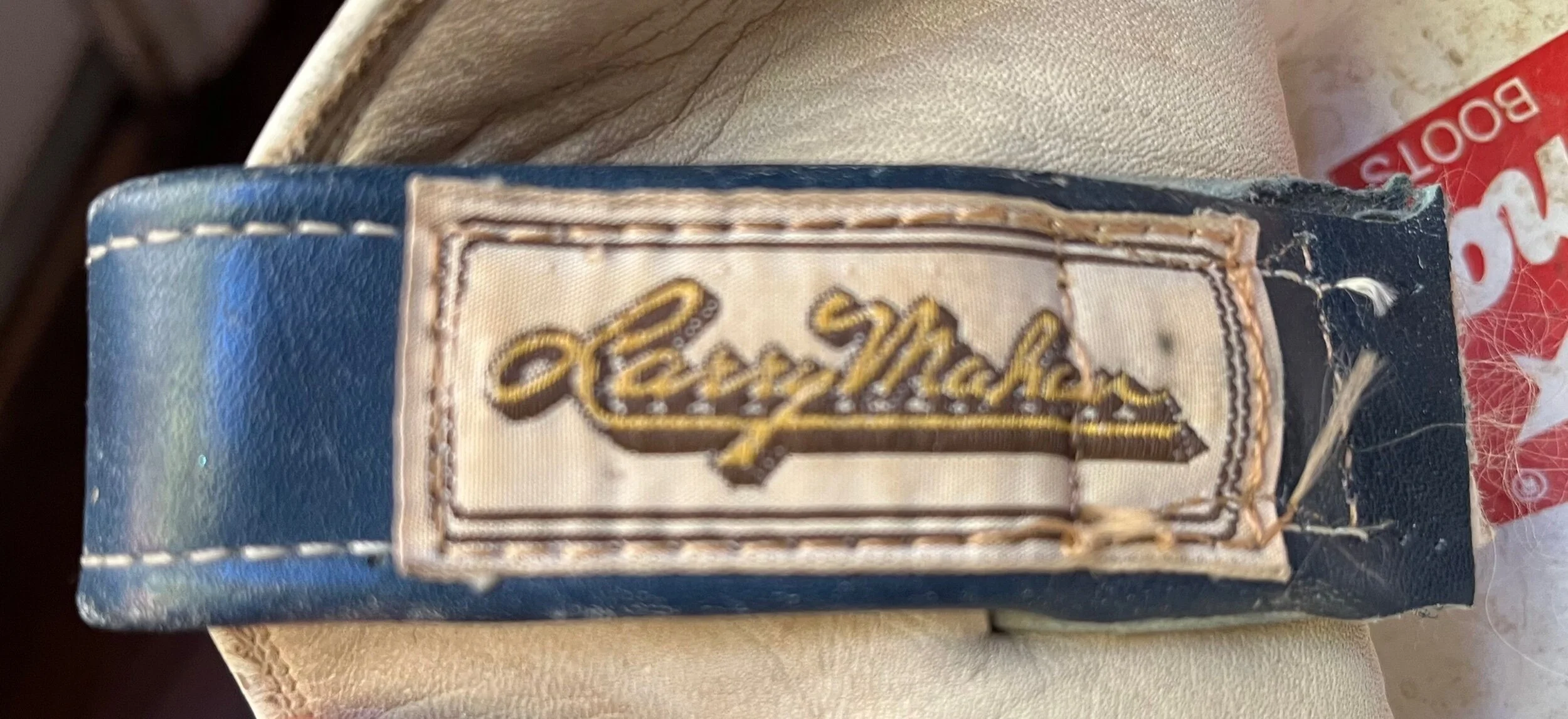 93459A26-5DC5-4B1F-852F-1CC9A04008F9