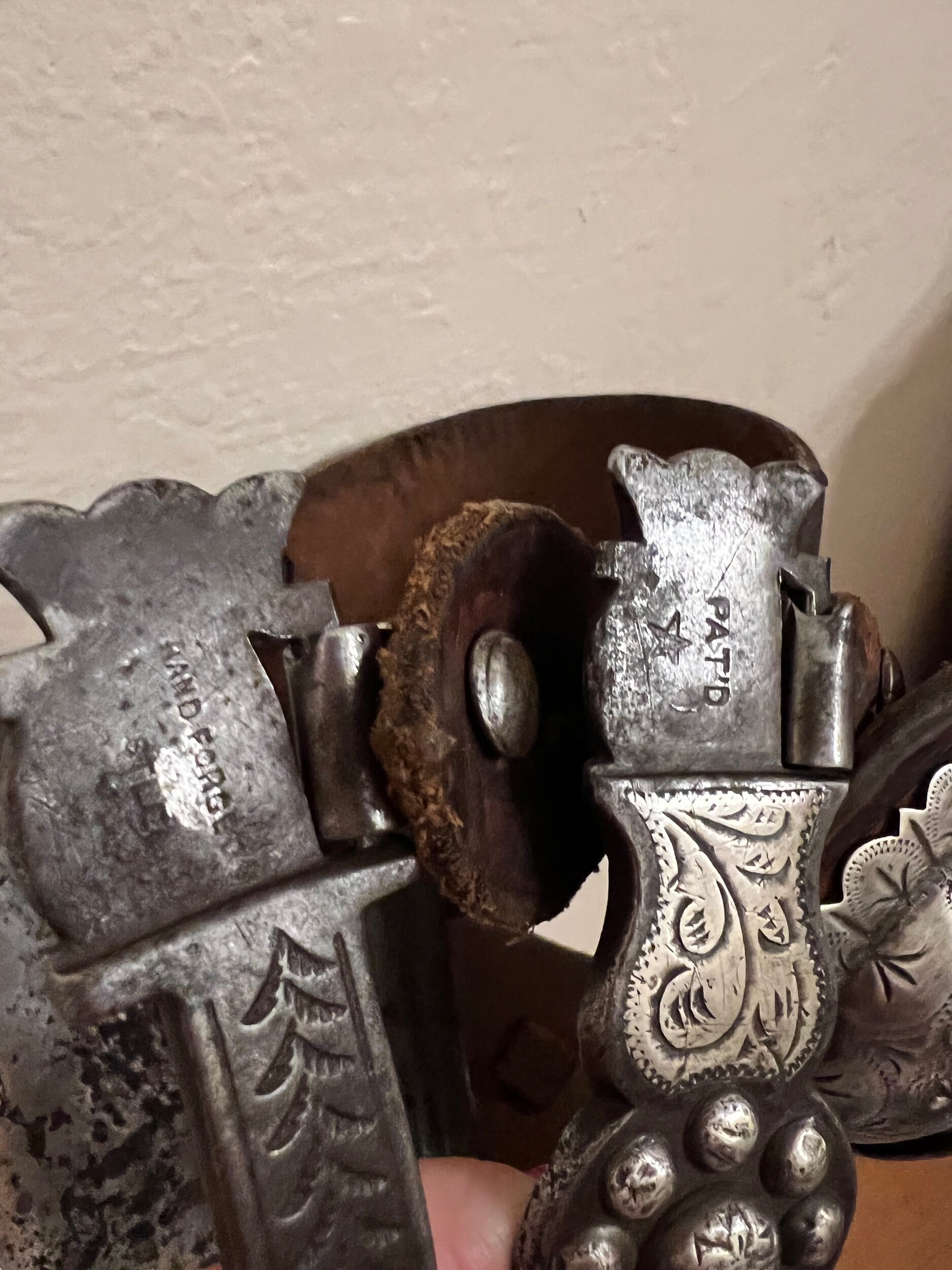 B399F25E-0315-4AA4-BD84-257B19A956C7