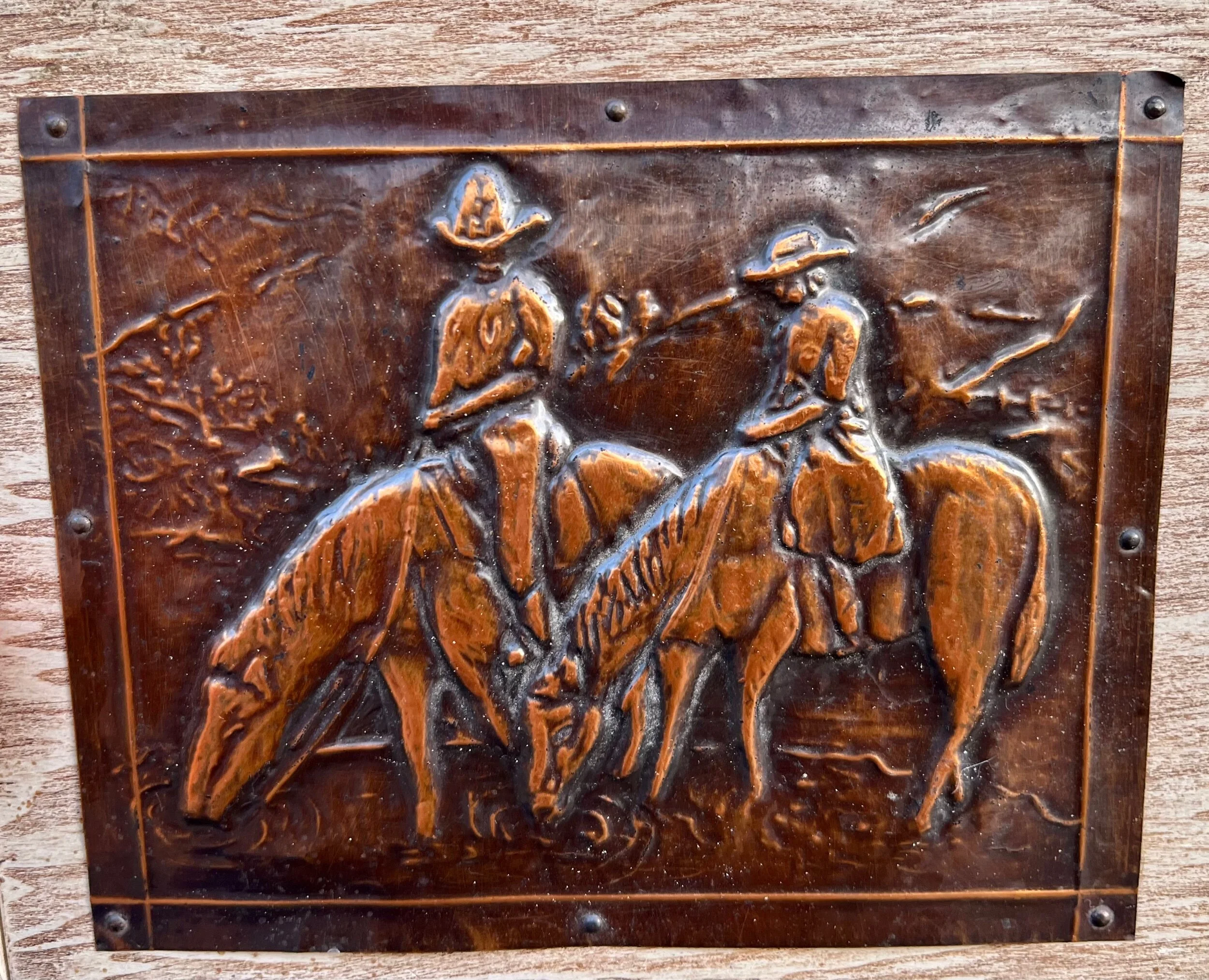 07129919-4092-43F2-BE4D-BAA5EE6A85E4