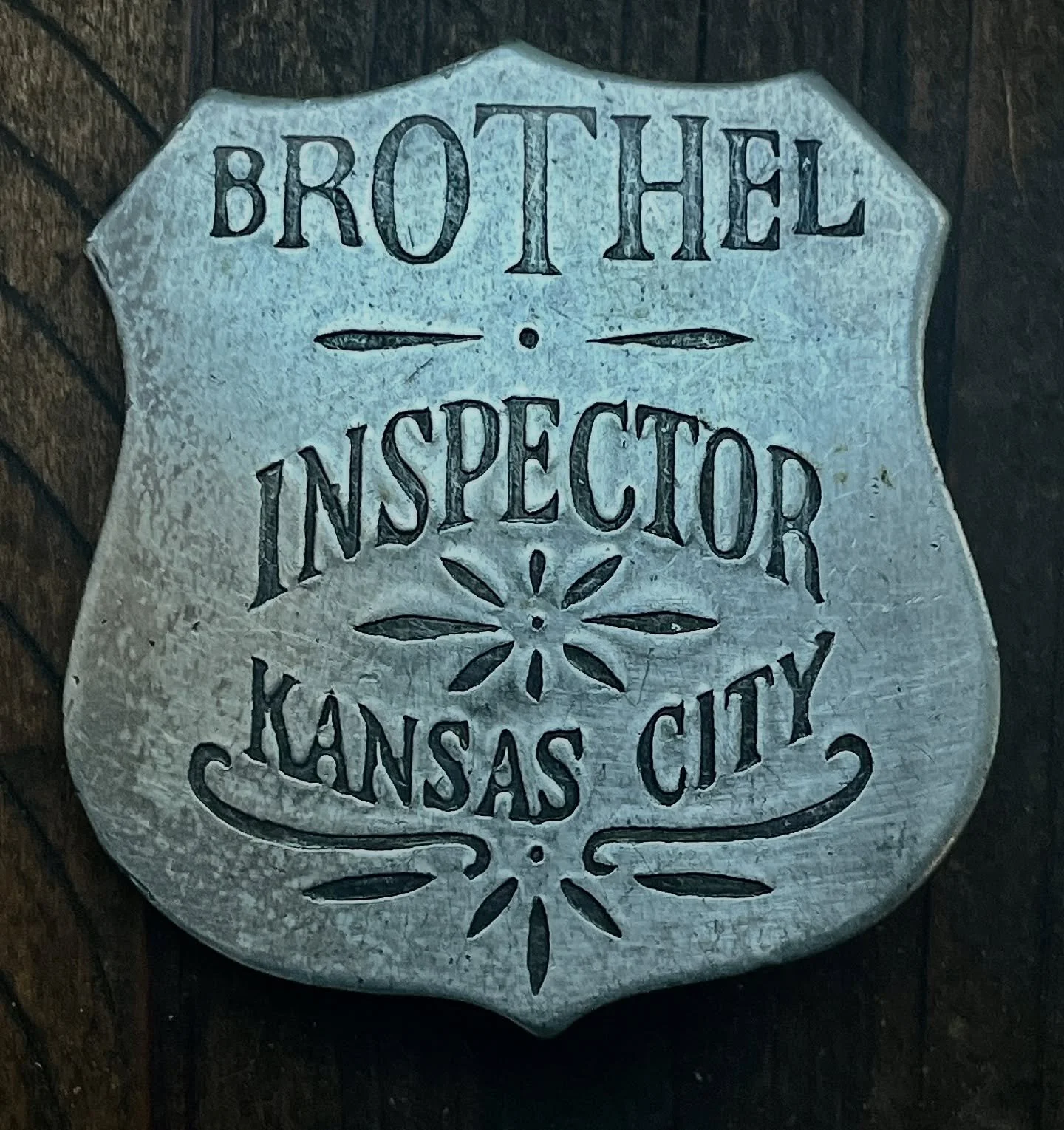 ⭐️Antique BROTHEL INSPECTOR badge from Kansas City, Missouri⭐️

Available here:  https://theoldspanishtrading.com/pins-fobs/brothel-badge-kc

Here is a neat OLD silver badge from the Brothel Inspector of Kansas City, Missouri. I don&rsquo;t know the 
