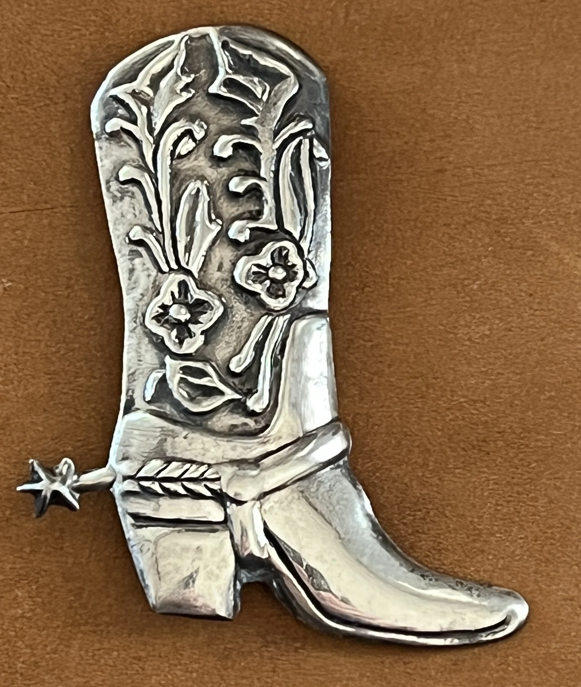Gorgeous vintage sterling silver cowboy boot hat pin