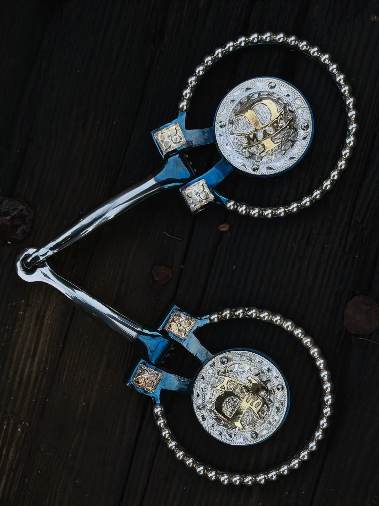 💠Custom Snaffle bit with sterling silver conchos and sterling silver beading 💠
Available for purchase here: https://theoldspanishtrading.com/bits/concho-snaffle 

This brand new snaffle bit was a custom order snaffle for a customer that never follo
