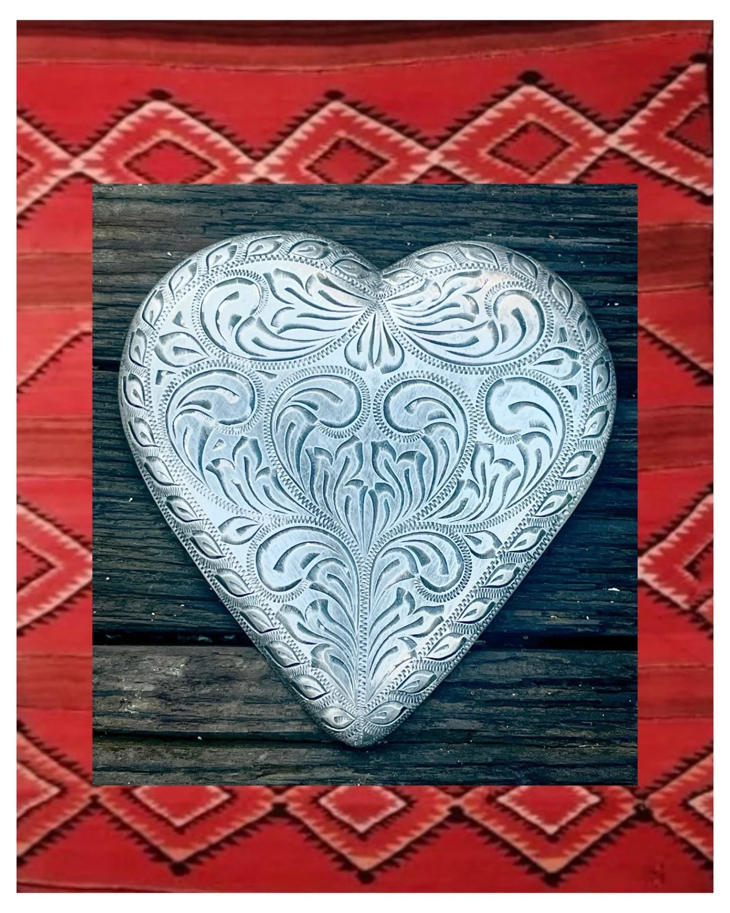 ❤️ Vintage extra large 3&rdquo; solid sterling silver heart conchos ❤️ 
Available for purchase here: https://theoldspanishtrading.com/silver-buckles-and-conchos/9i02nbevvea1b984zh3906cvnh5fqy

Extra large solid sterling silver engraved heart conchos.