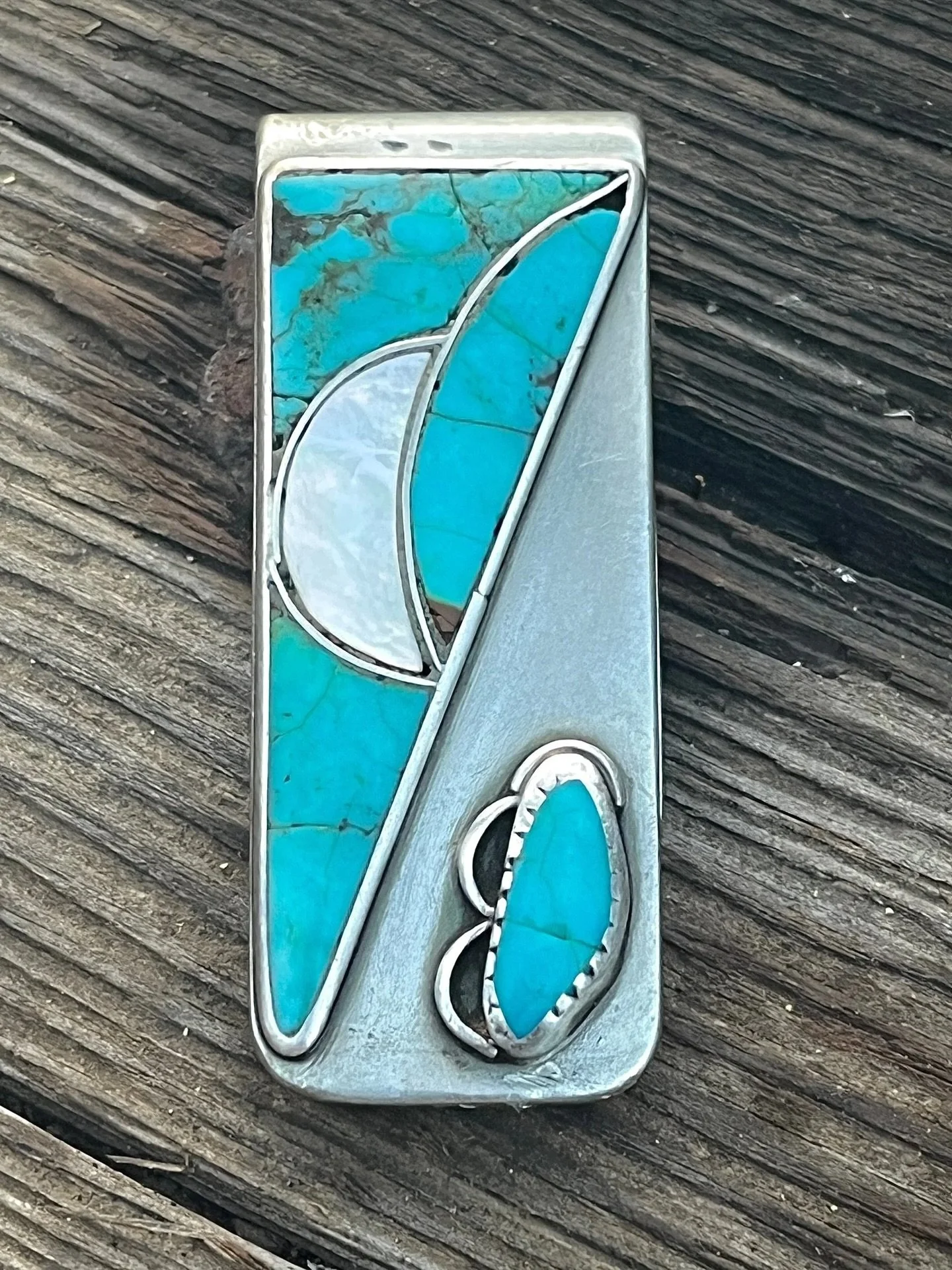 🌙 Sterling Silver and Inlaid Turquoise &amp; Abalone Money Clip with Crescent Moon 🌙 
Available for purchase here: https://theoldspanishtrading.com/pins-fobs/cjn49skfuk32l8a8yhz36eaqgcerim

Vintage 1940s Navajo Indian made money clip. Fantastic des