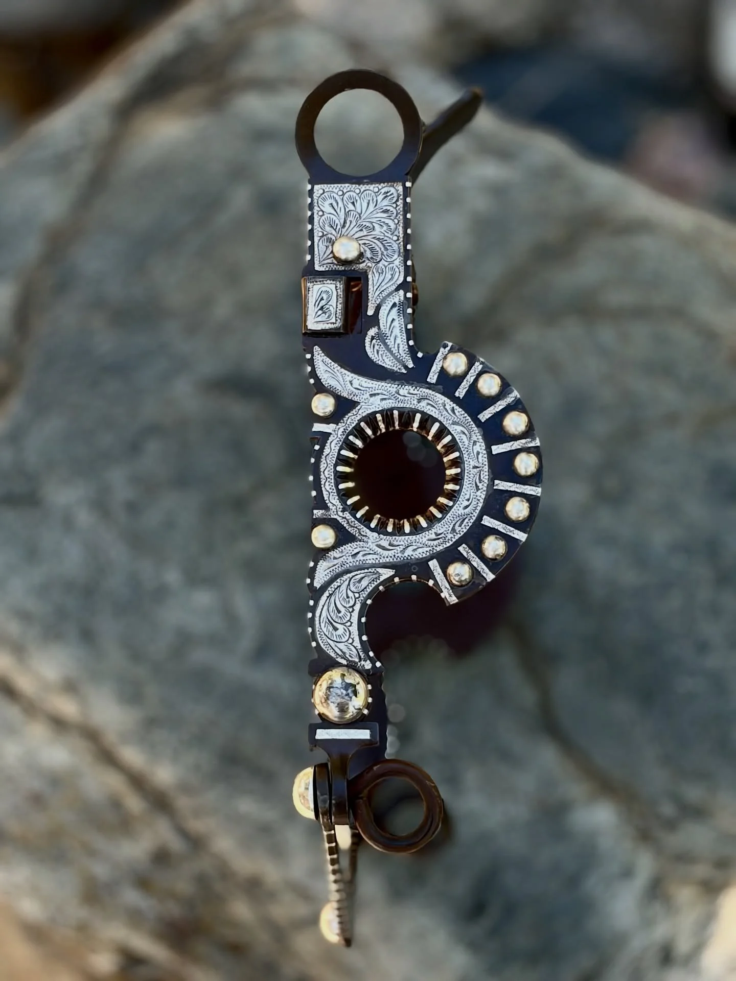 ✨ Juan Estrada pattern Santa Barbara spade bit ✨
Available here: https://theoldspanishtrading.com/bits/jestrada-sbspade 

A Santa Barbara cheek bit based on one of the oldest and most classic early 1900s California patterns by Juan Estrada.  With ste