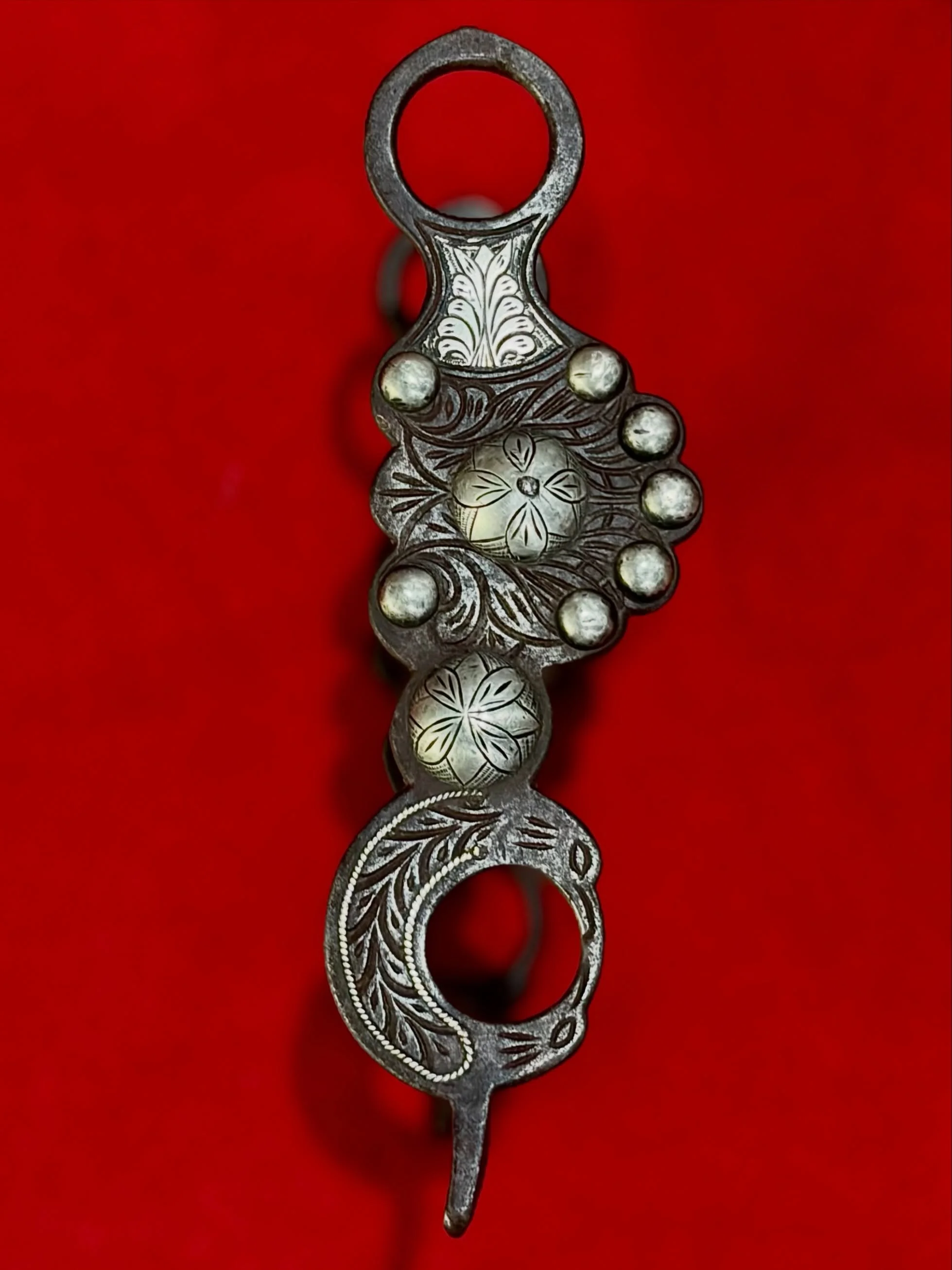 ✨ Exquisite antique kissing bird bit by August Buermann ✨
Available for purchase here: https://theoldspanishtrading.com/bits/ab-kissing-bird

One of the nicest antique kissing bird bits I&rsquo;ve ever seen.  This one was made by August Buermann circ