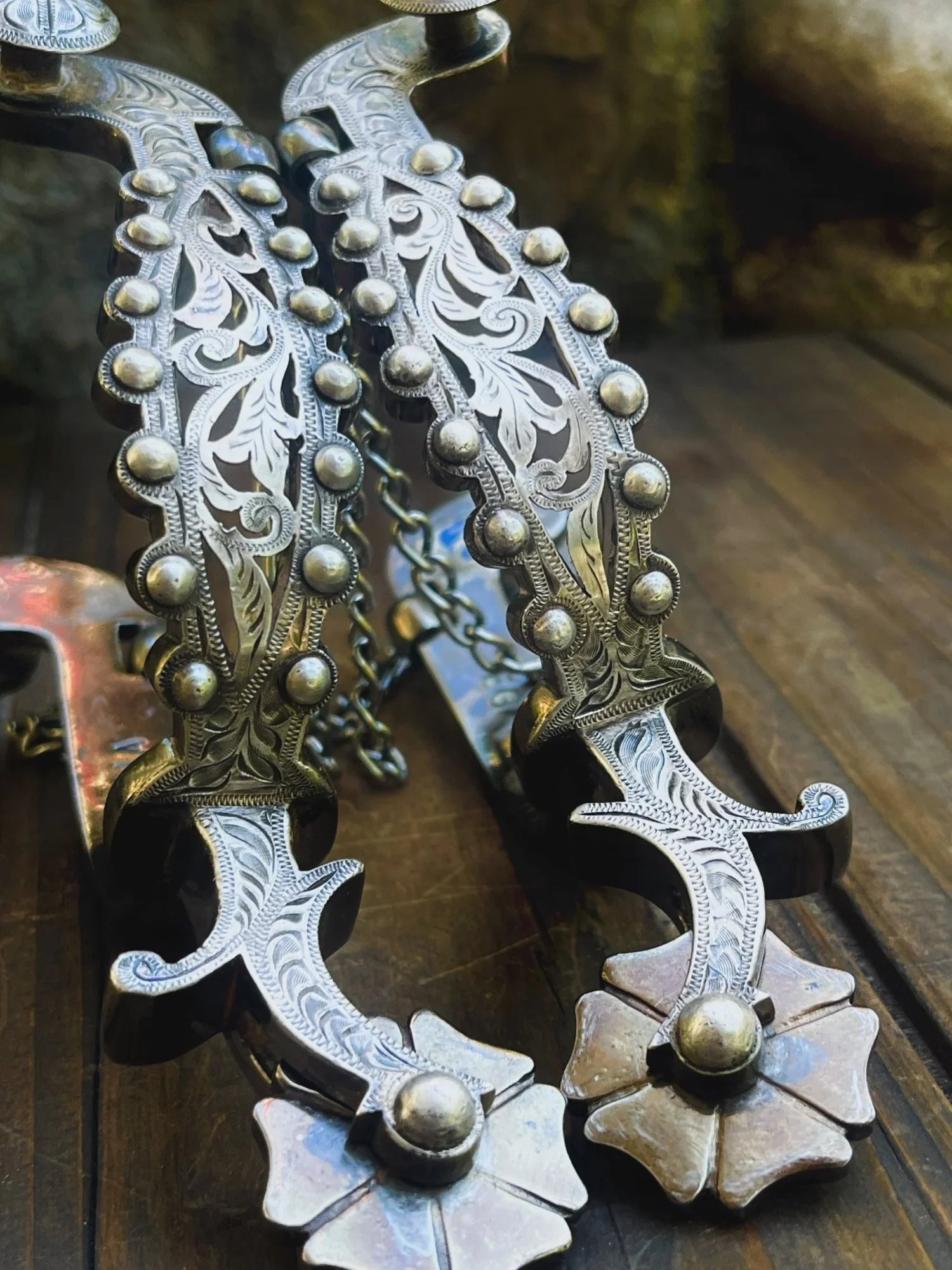 ✨ exquisite vintage silver filigree E. Garcia Spurs ✨
Available here:  https://theoldspanishtrading.com/spurs/e-garcia-spurs 
Here is a fantastic vintage pair of silver mounted spurs by E. Garcia.  They feature full sterling silver overlay on the hee