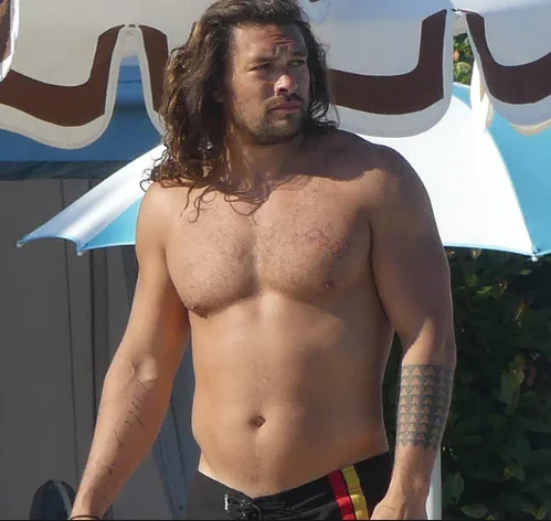 Jason_Momoa_Dad_Bod.jpg