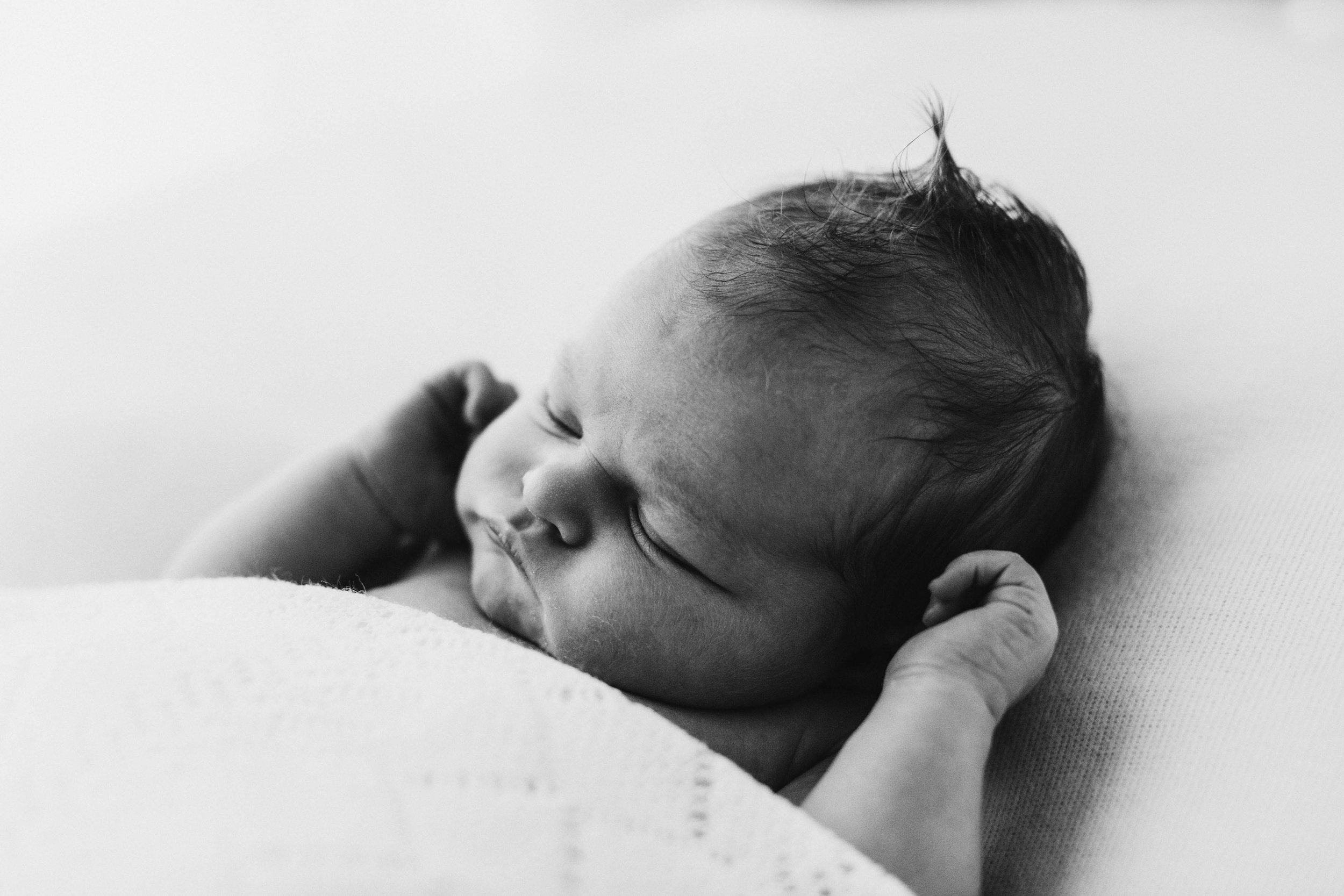 www.emilyobrienphotography.net-lucynewborn-8.jpg