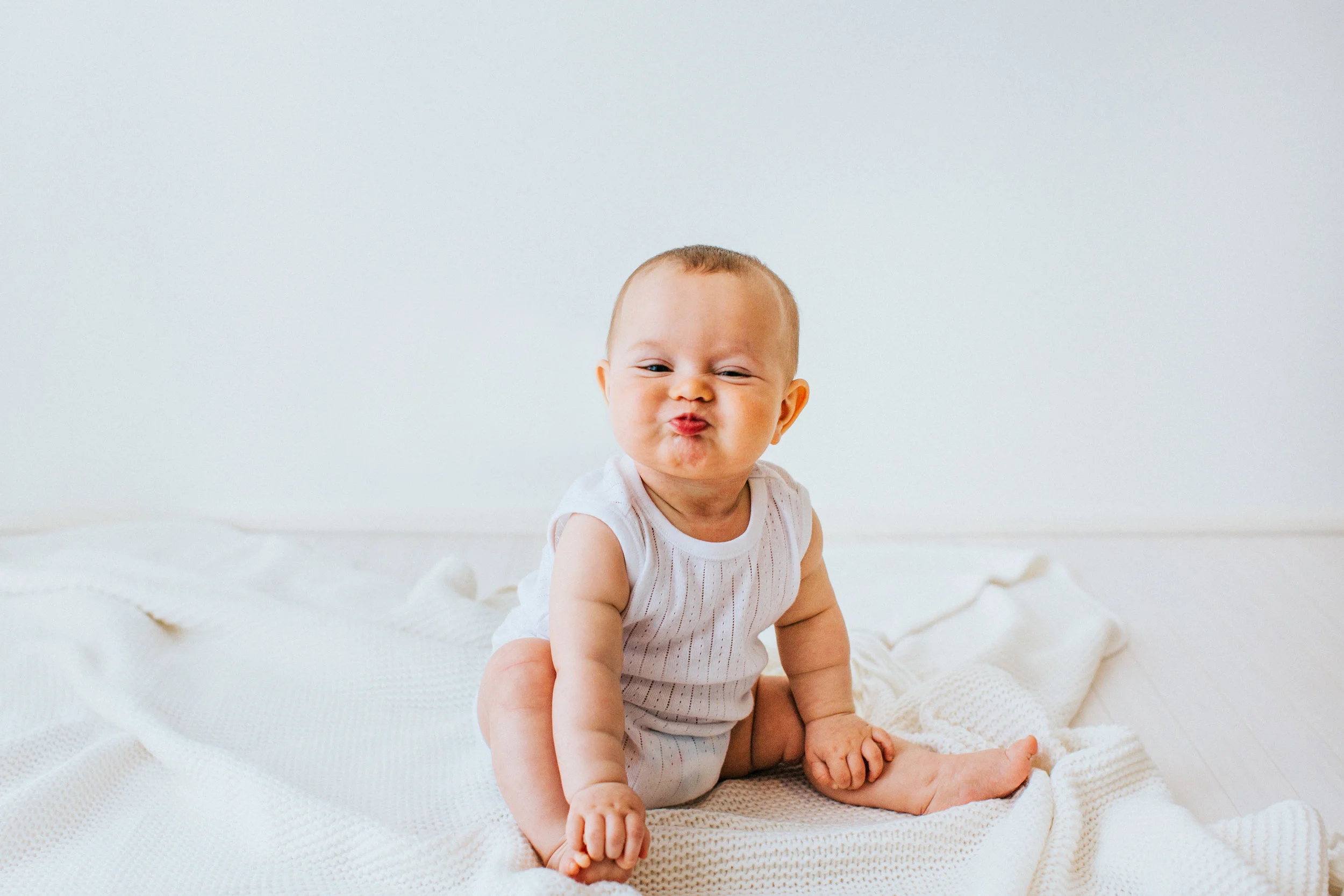 AVA-SITTER-19.jpg
