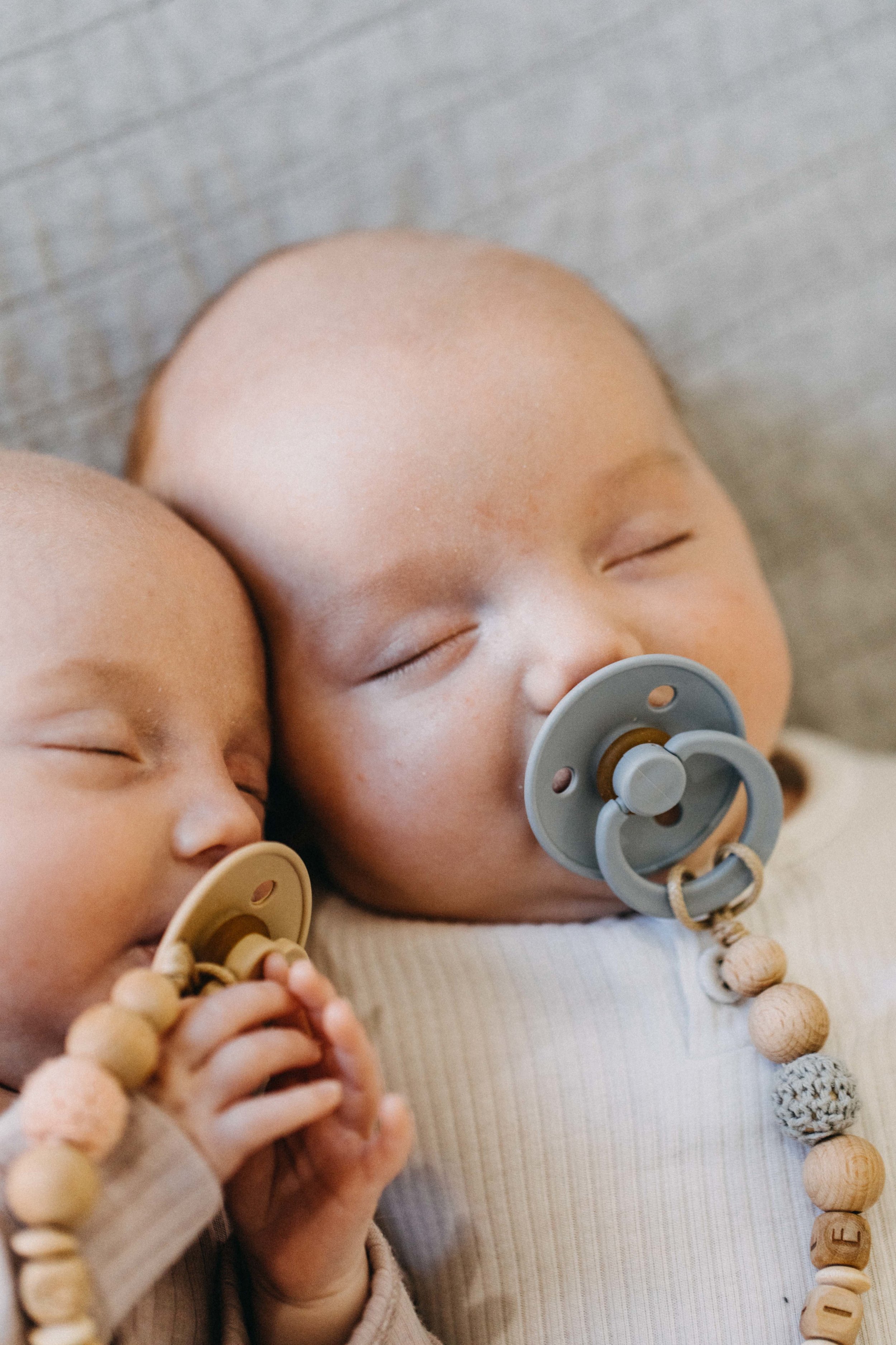 twin-newborn-photography-camden-macarthur-52.jpg