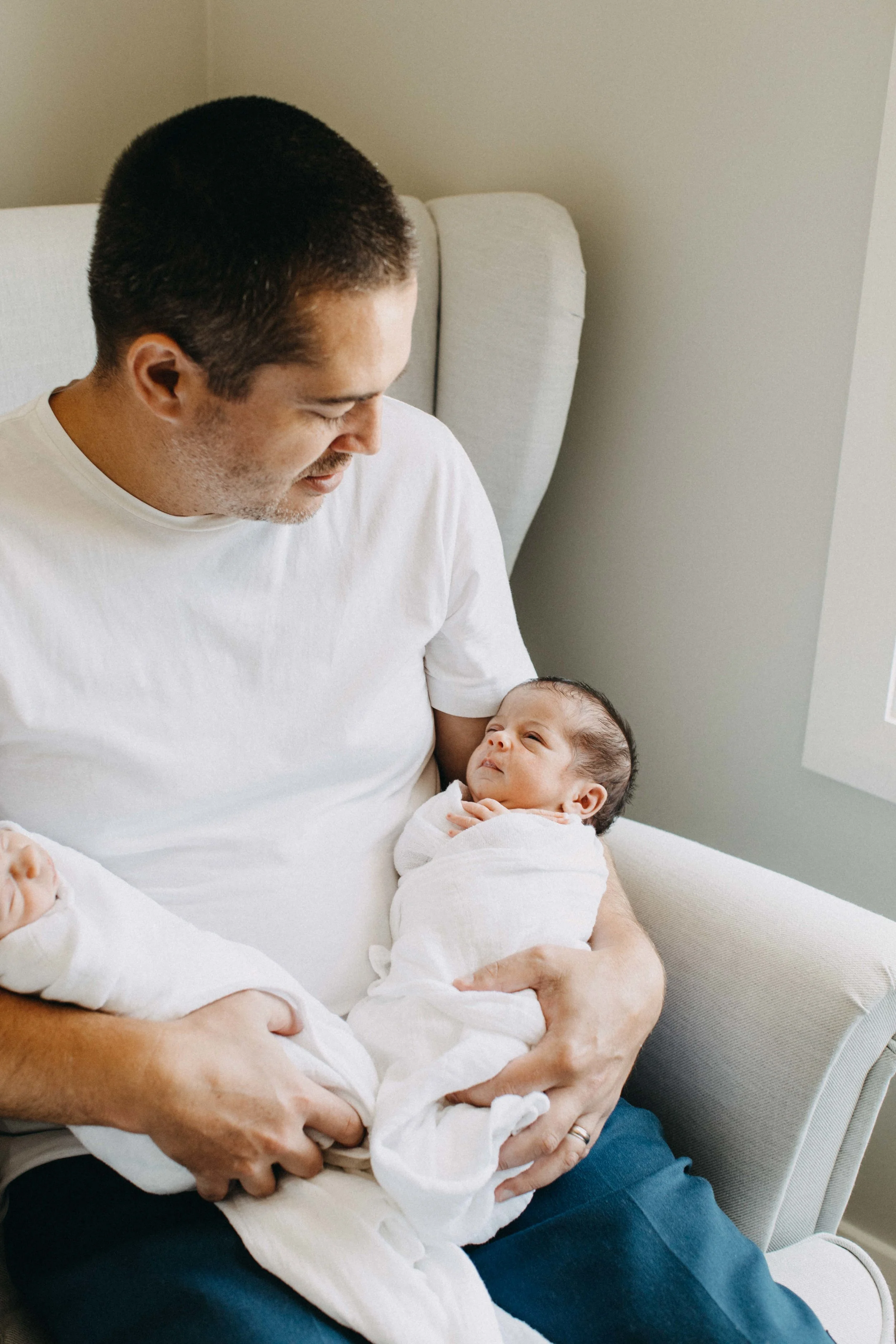 cobbityy-camden-newborn-twin-phootgraphy-violet-brodie-30.jpg