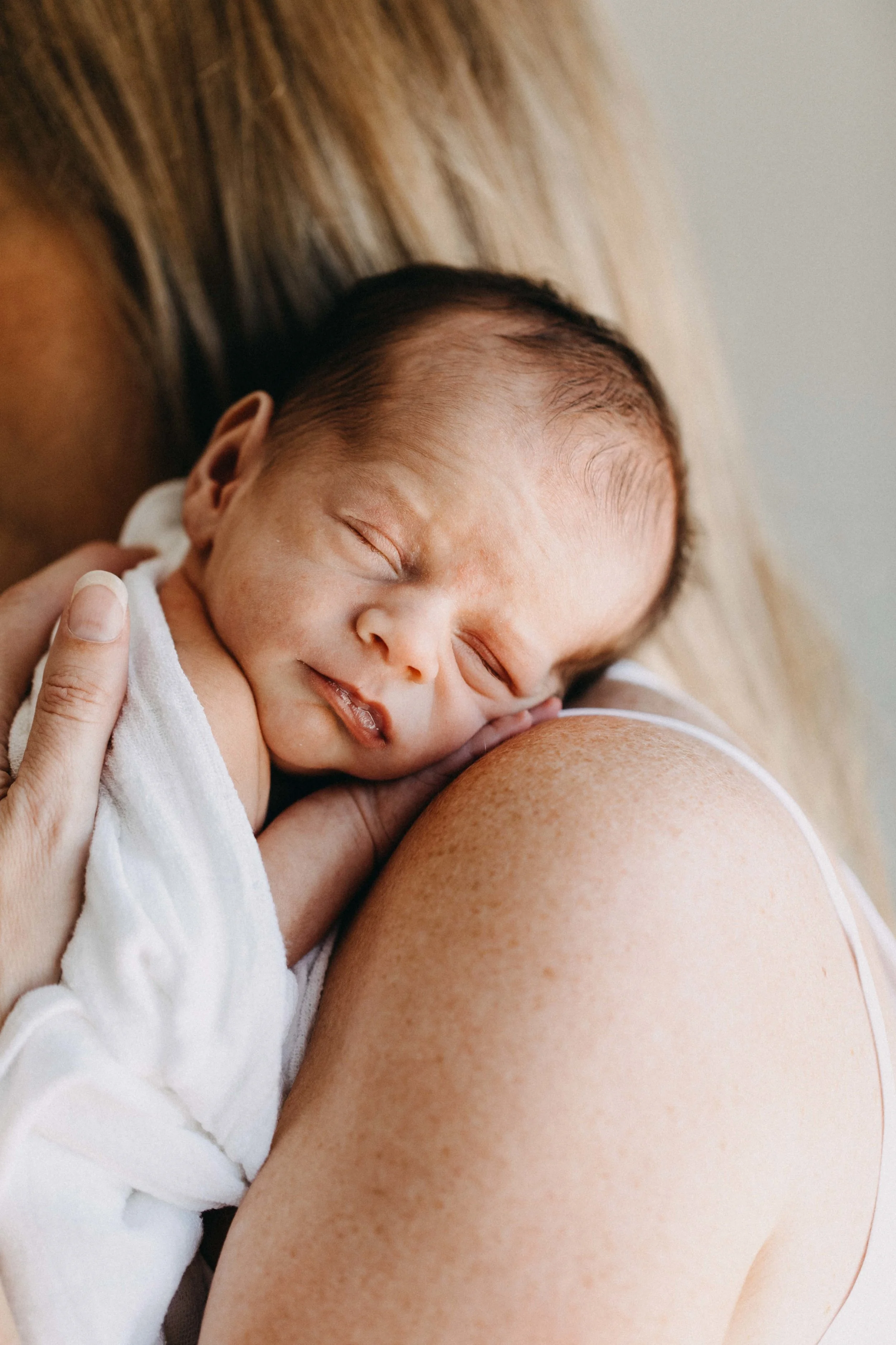 cobbityy-camden-newborn-twin-phootgraphy-violet-brodie-47.jpg