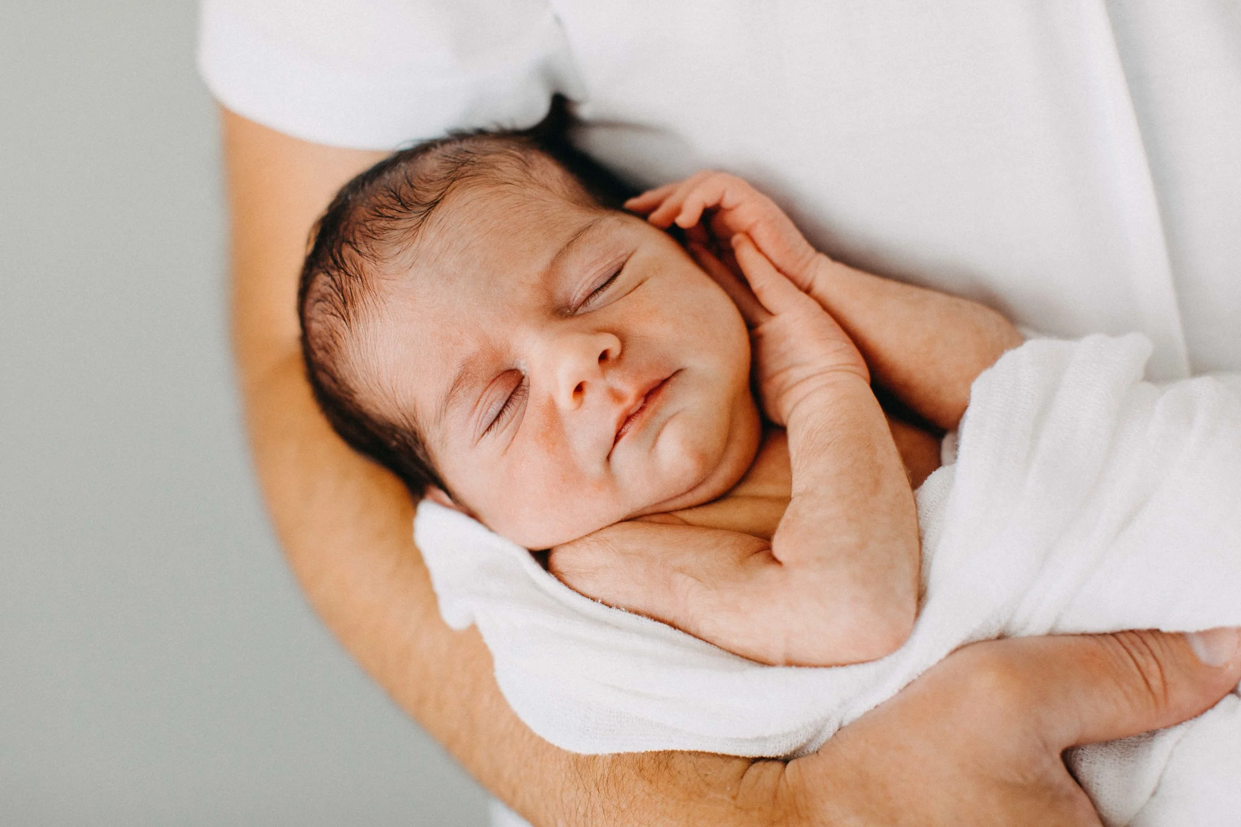 cobbityy-camden-newborn-twin-phootgraphy-violet-brodie-59.jpg