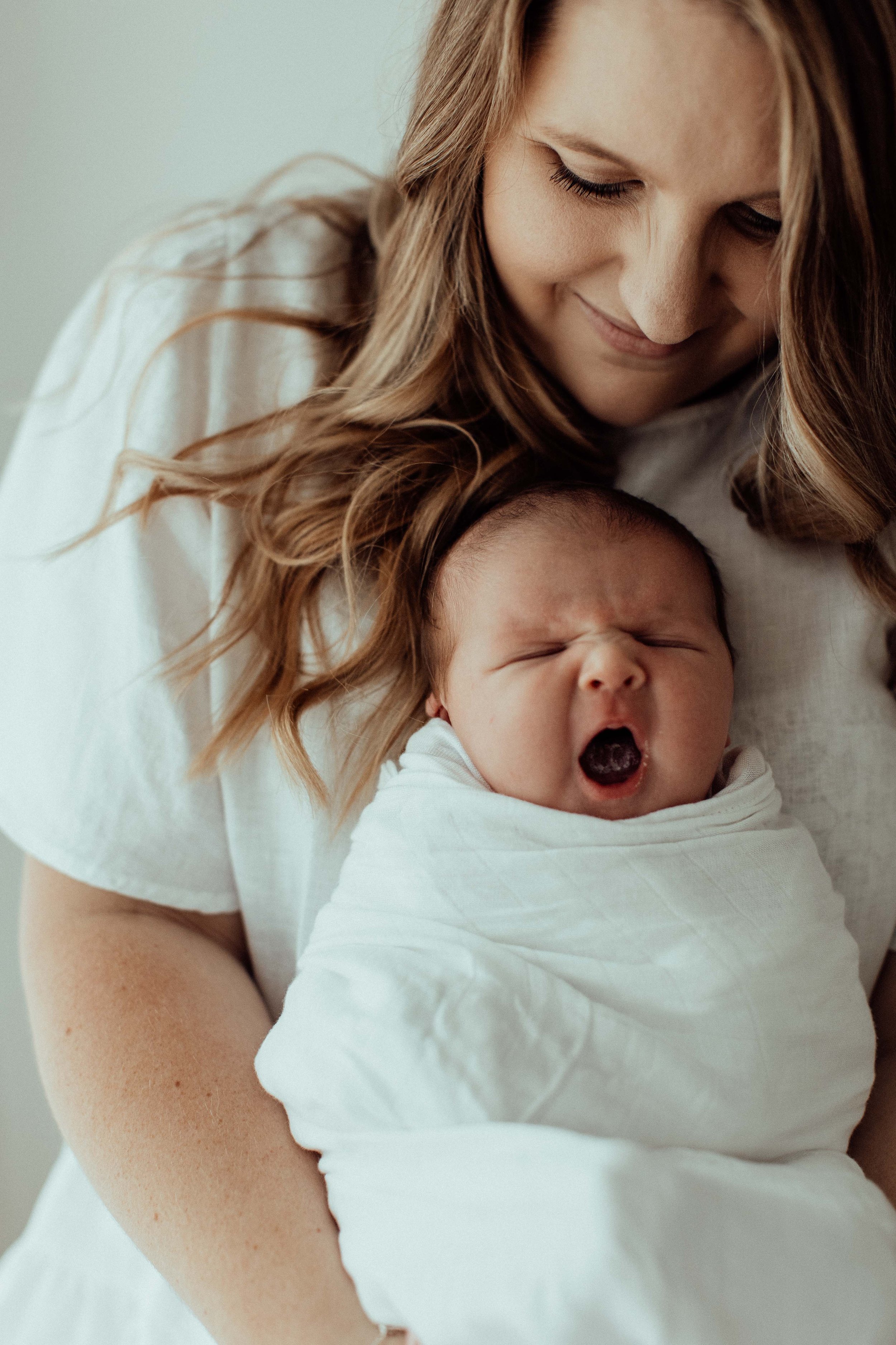 claire-newborn-inhome-family-lifestyle-camden-sydney-photography-www.emilyobrienphotography.net-13.jpg