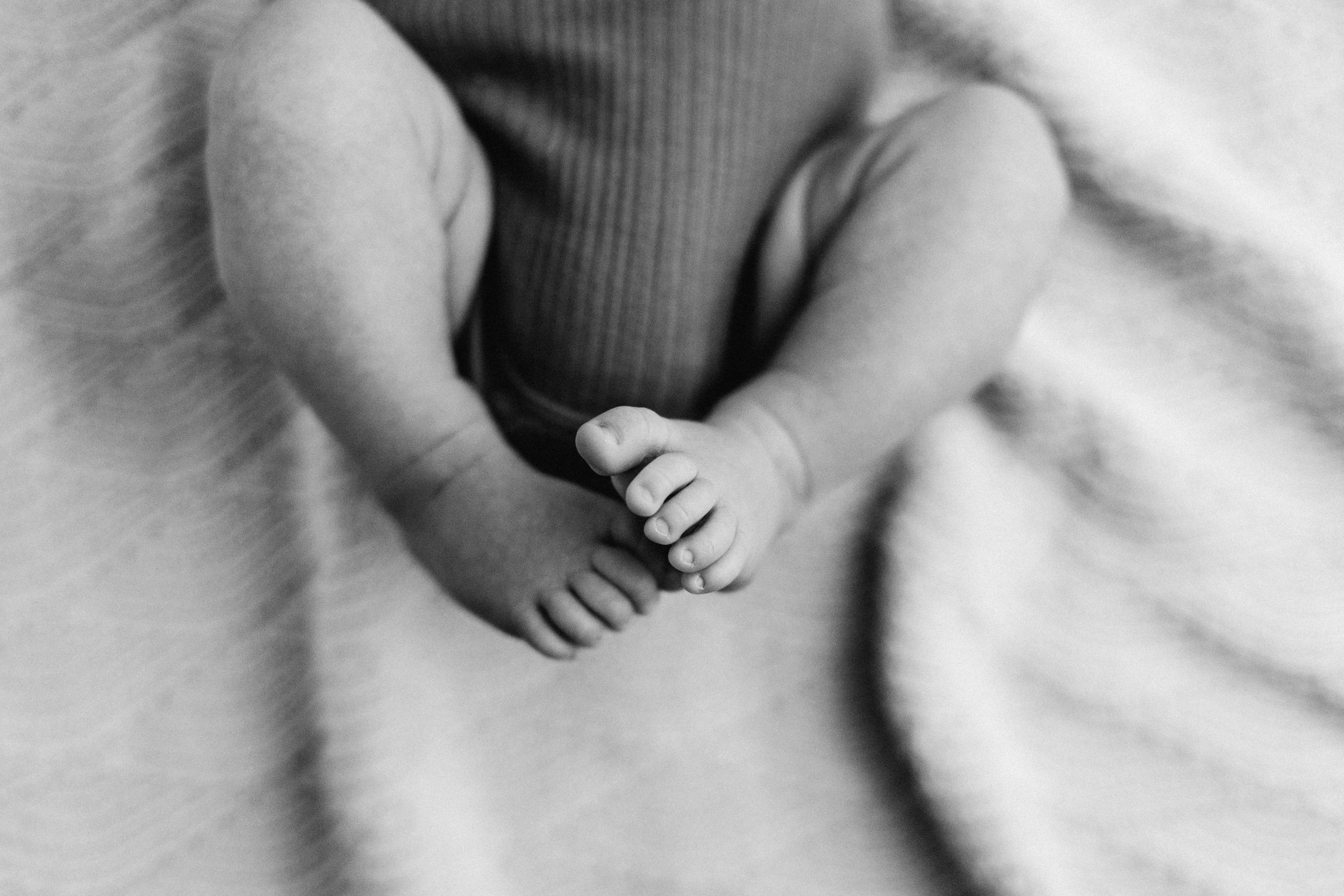 lucas-baby-newborn-inhome-family-lifestyle-wollondilly-camden-macarthur-sydney-photography-www.emilyobrienphotography.net-15.jpg