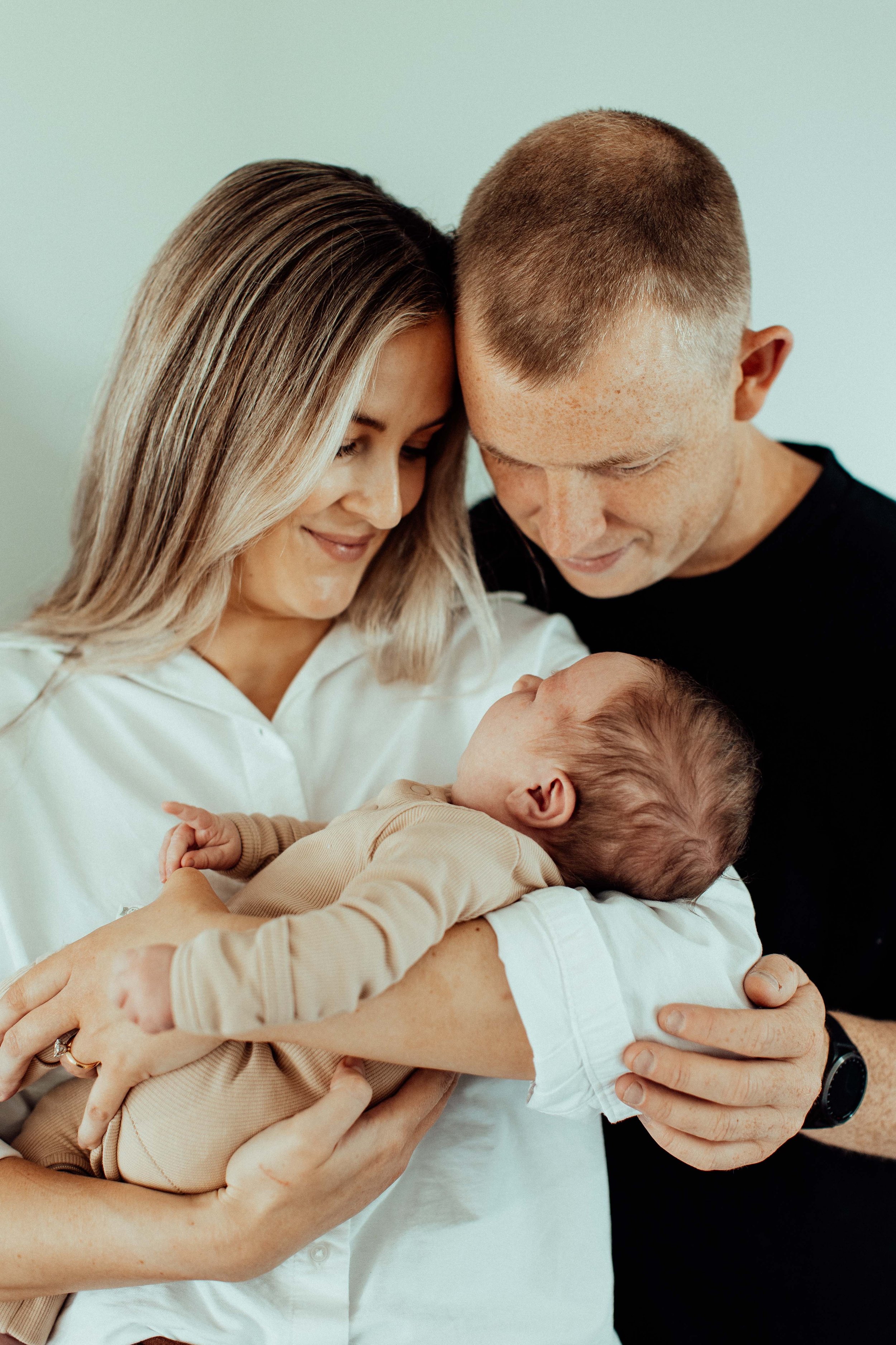 finley-newborn-spring-farm-macarthur-inhome-family-lifestyle-wollondilly-camden-macarthur-sydney-photography-www.emilyobrienphotography.net-24.jpg