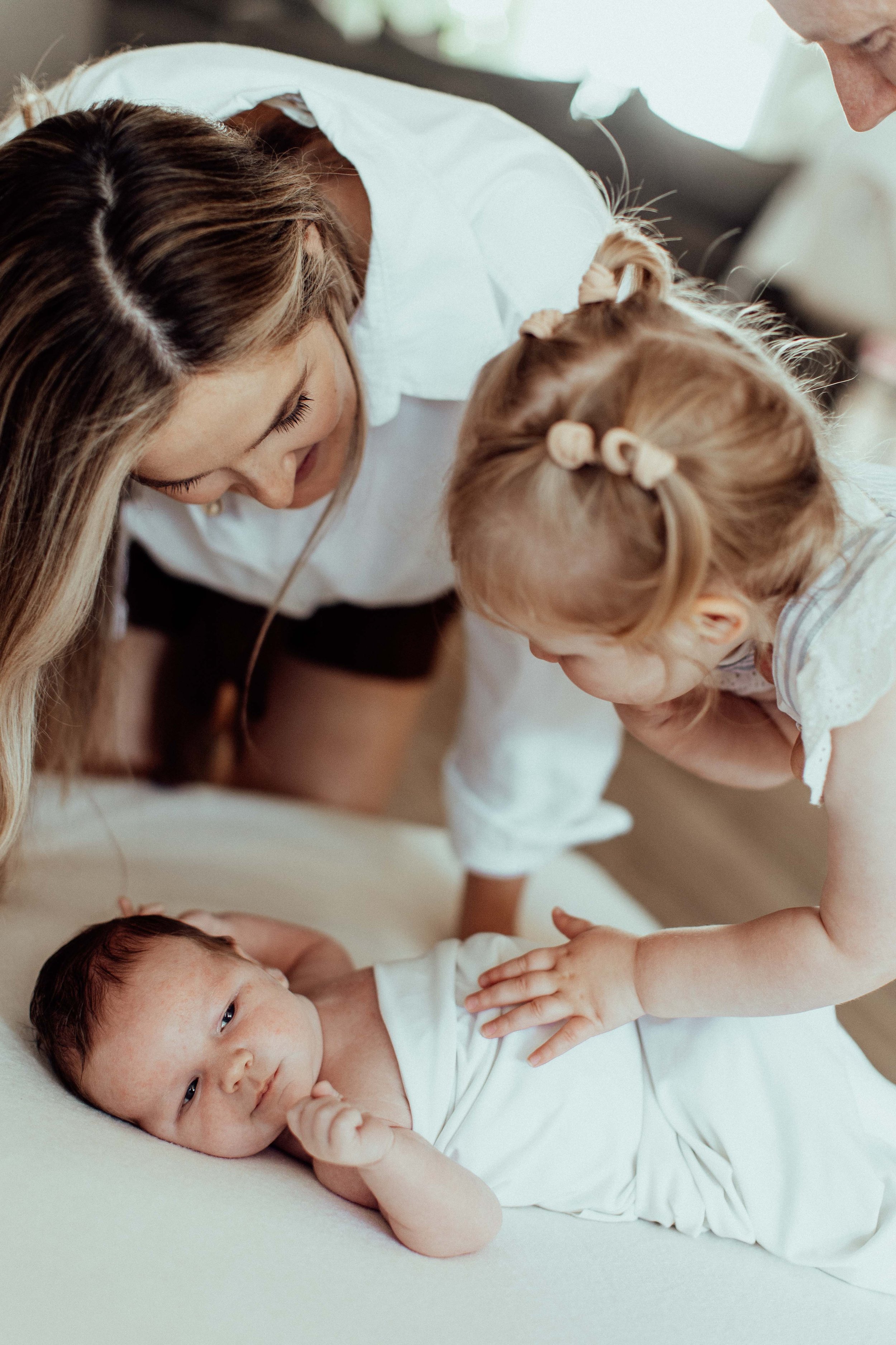 finley-newborn-spring-farm-macarthur-inhome-family-lifestyle-wollondilly-camden-macarthur-sydney-photography-www.emilyobrienphotography.net-46.jpg