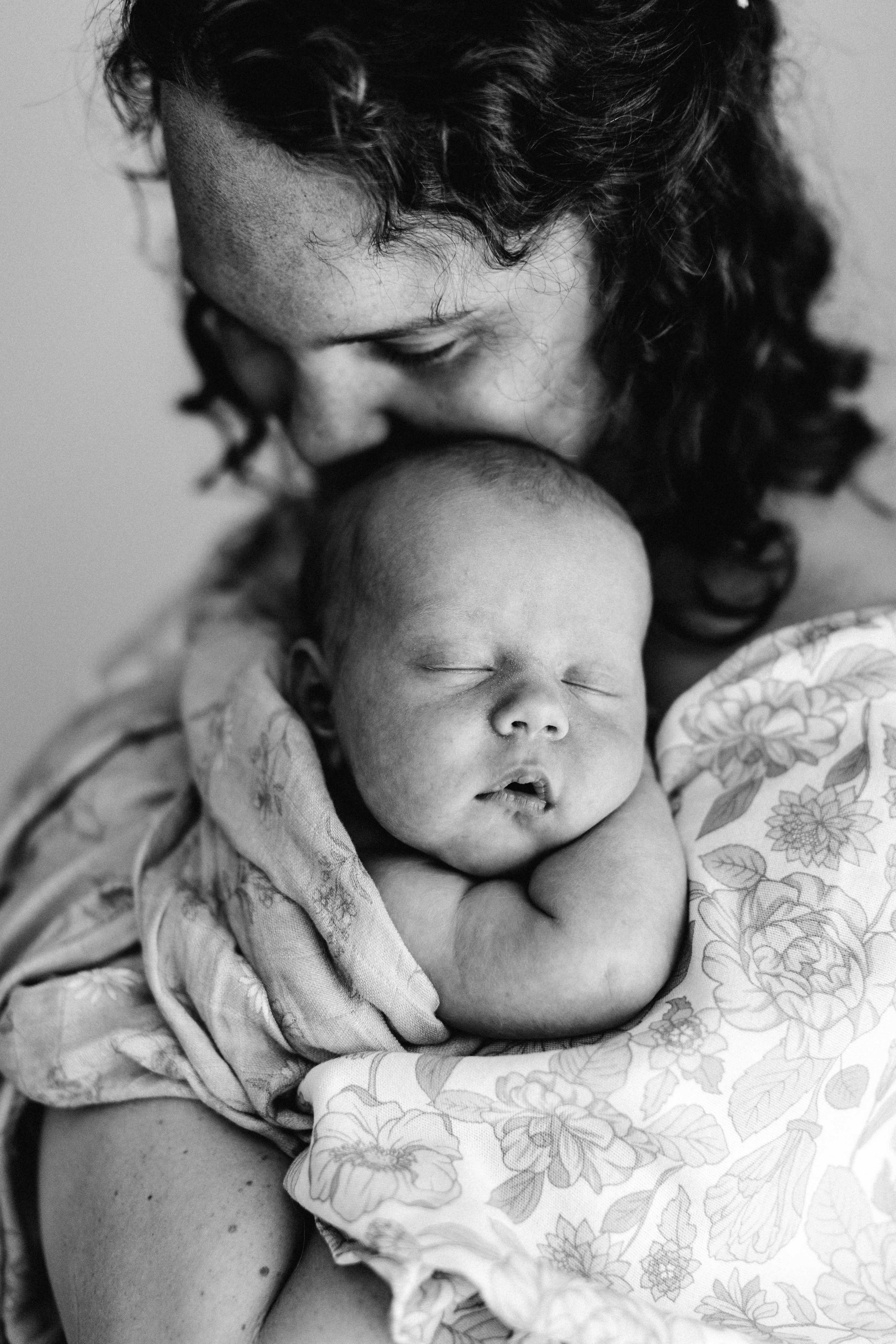 evielou-newborn-inhome-family-lifestyle-mosman-sydney-photography-www.emilyobrienphotography.net-24.jpg