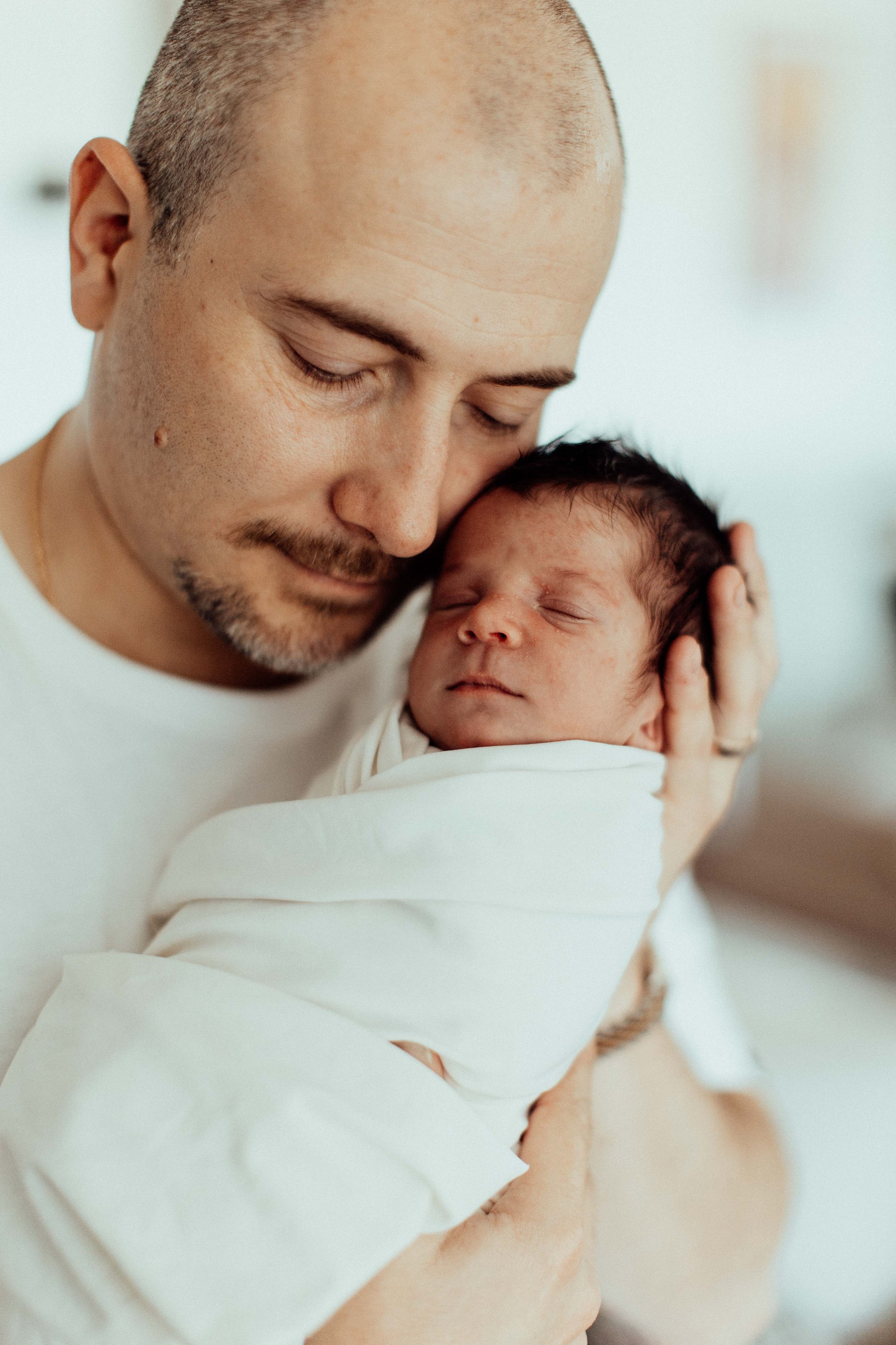 camden-newborn-photography-natural-light-lifestyle-leo-newborn-34.jpg