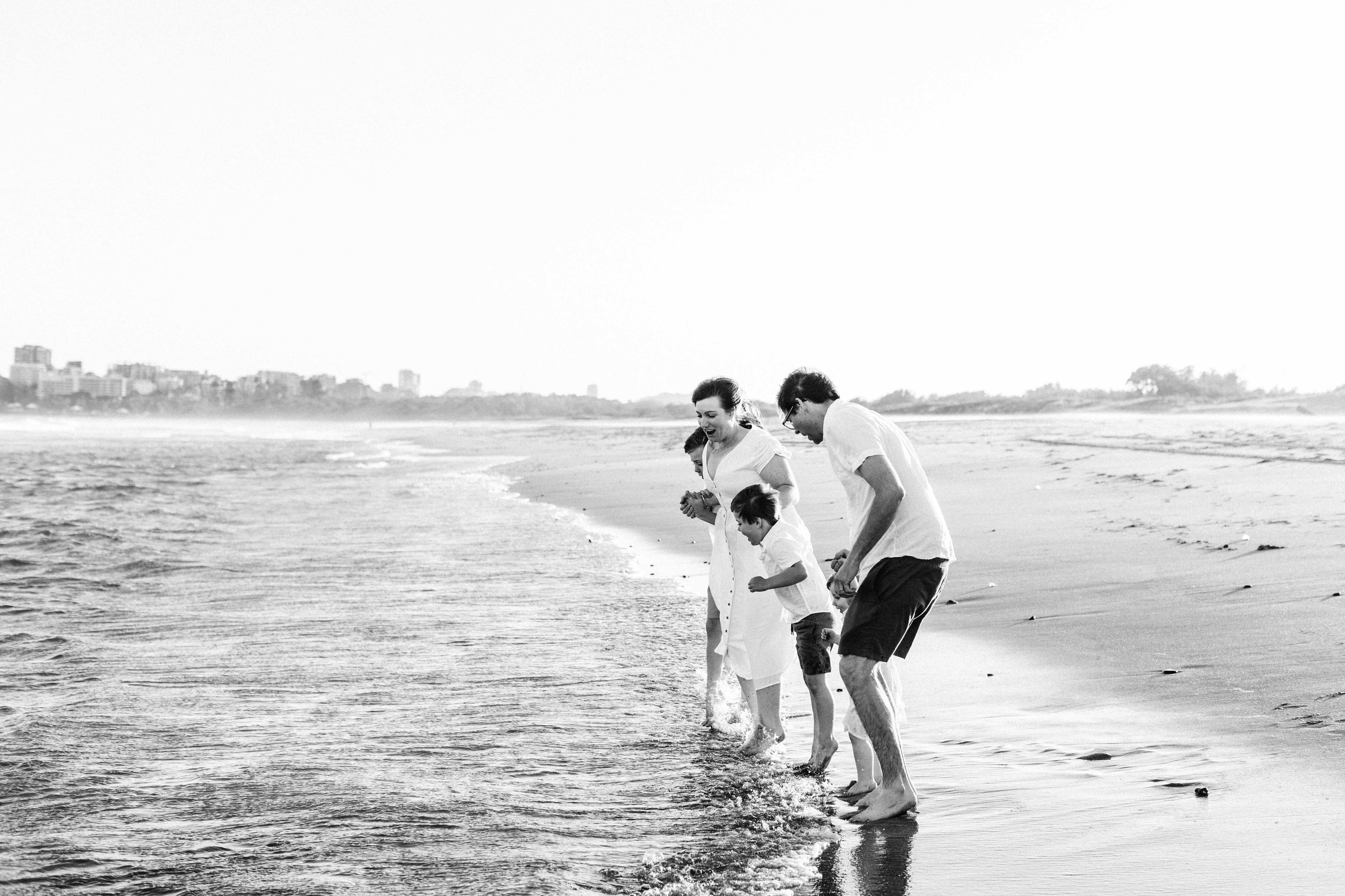 wollongong-fairy-meadow-beach-sunset-family-photography-www.emilyobrienphotography.net-petts-family-session-53.jpg