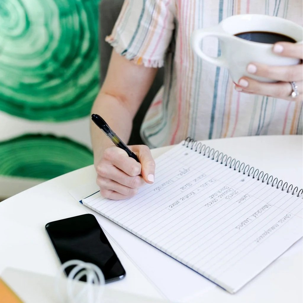 知識變現一直卡關？試過 7 種方式後，我最推薦你先做這個數位產品