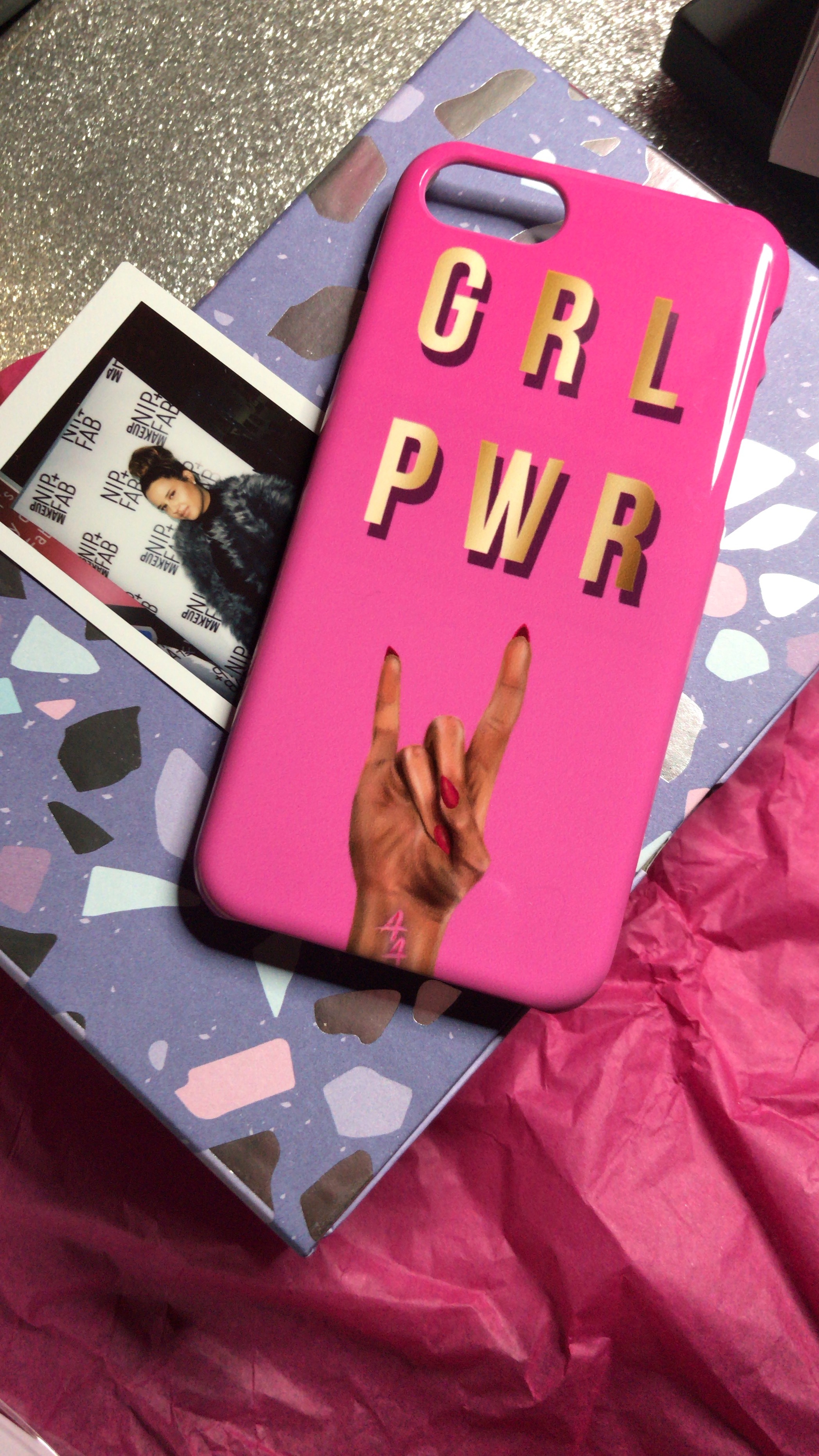 But the GRL PWR case is my absolute fave and is now keeping my iPhone 7 cute and protected!